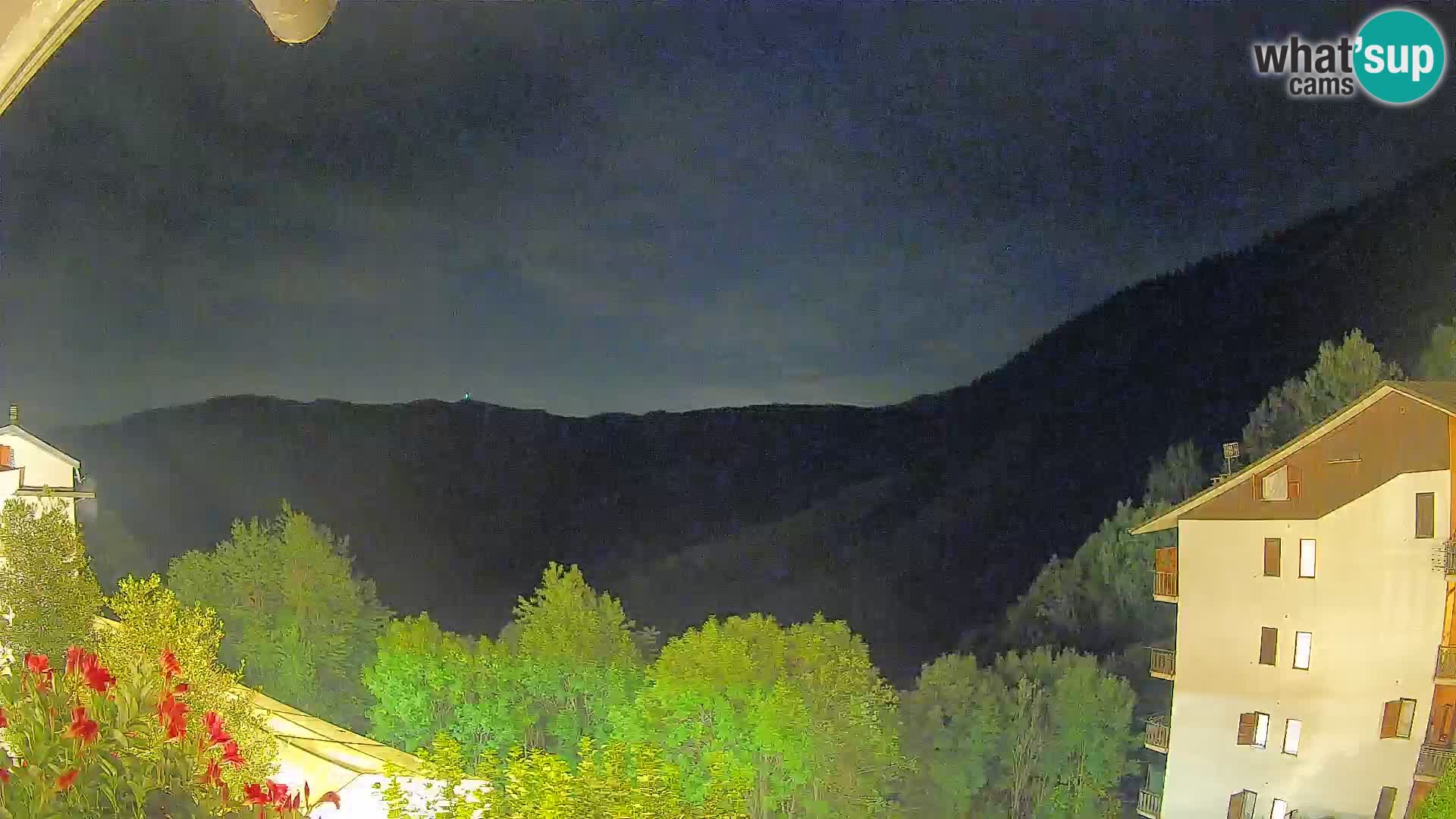 Cardini di Roburent – vista al Monte Alpet