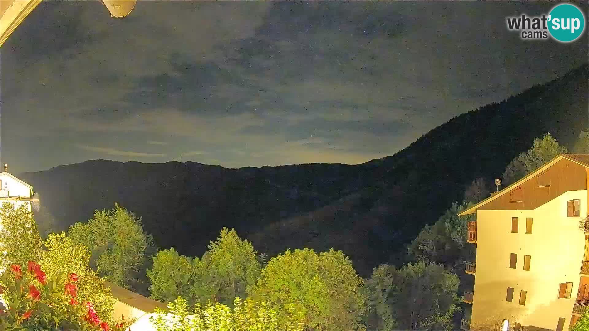 Cardini di Roburent – vista al Monte Alpet