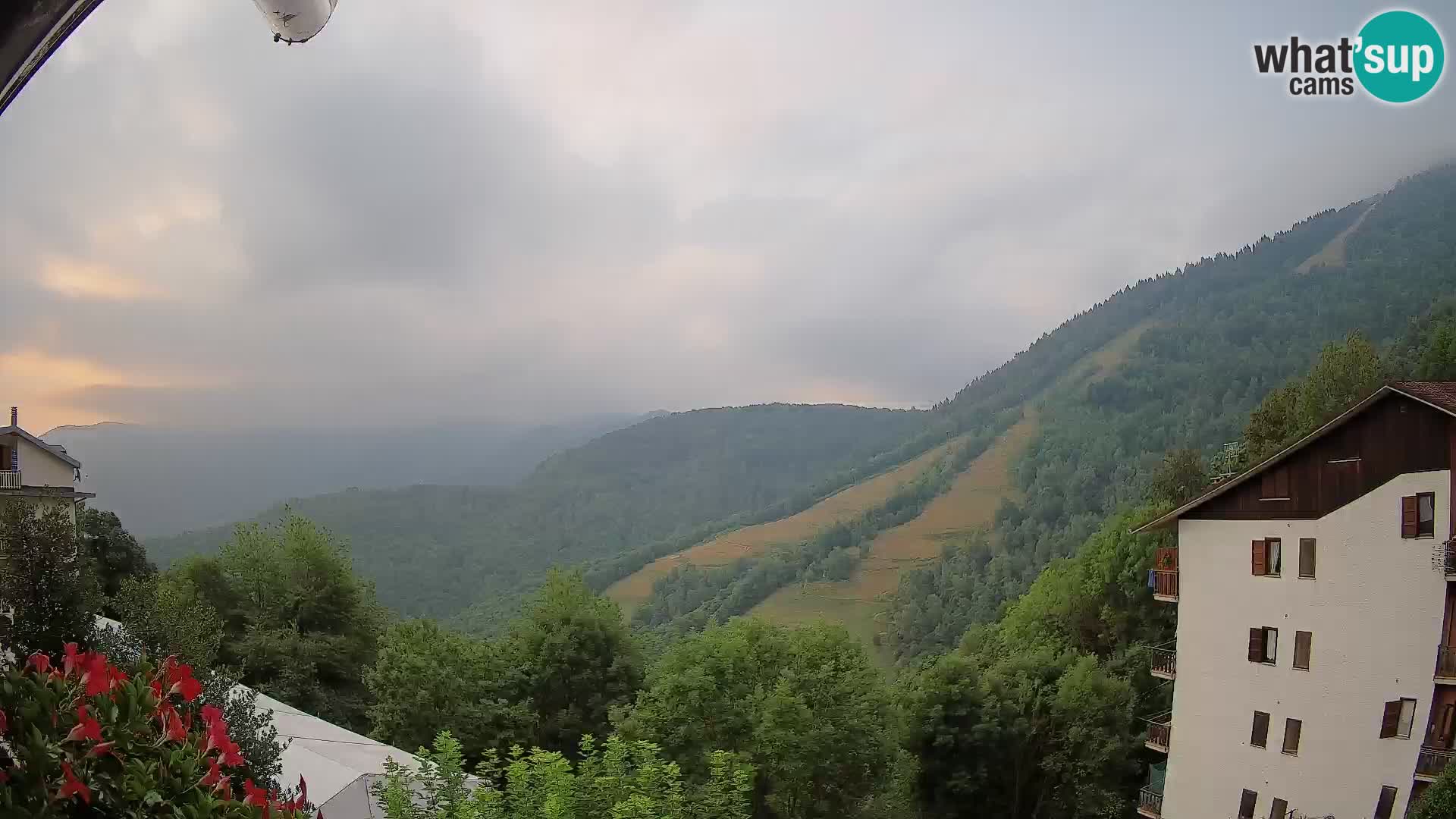 Cardini di Roburent – pogled na Monte Alpet