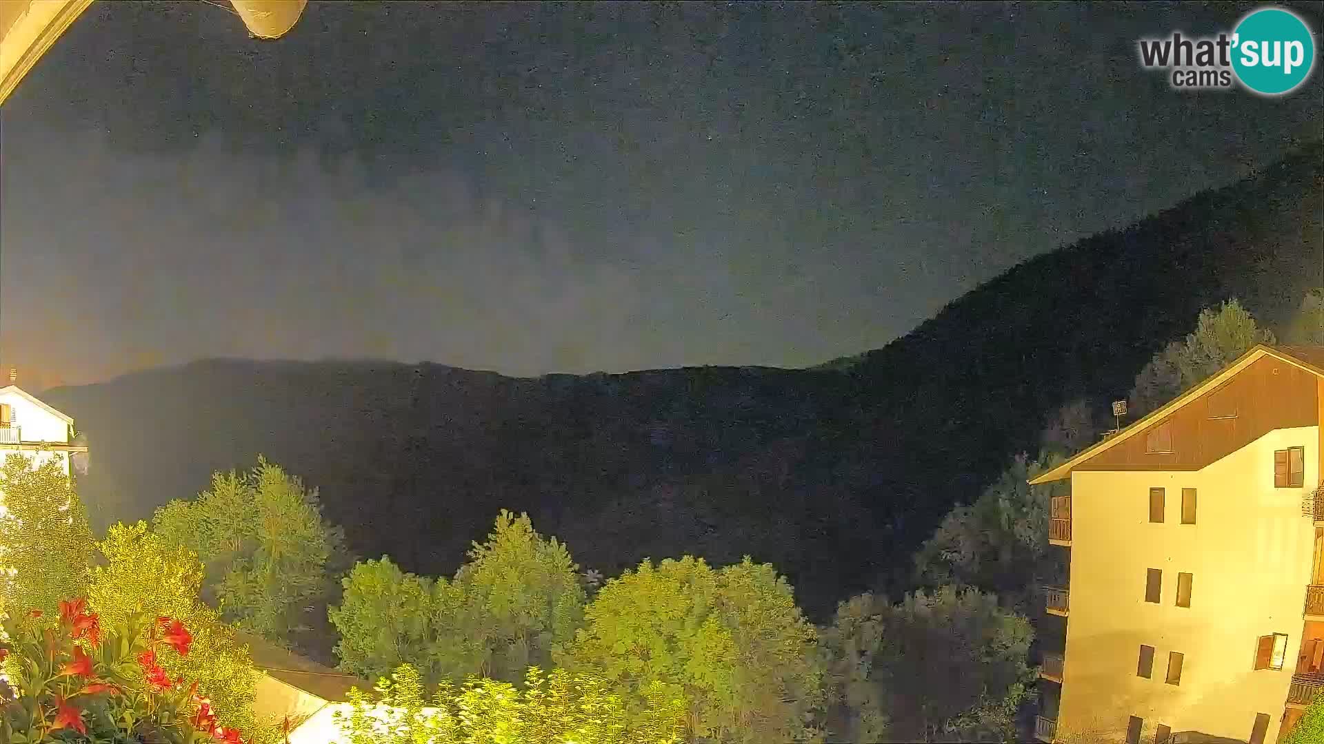 Cardini di Roburent – vista al Monte Alpet