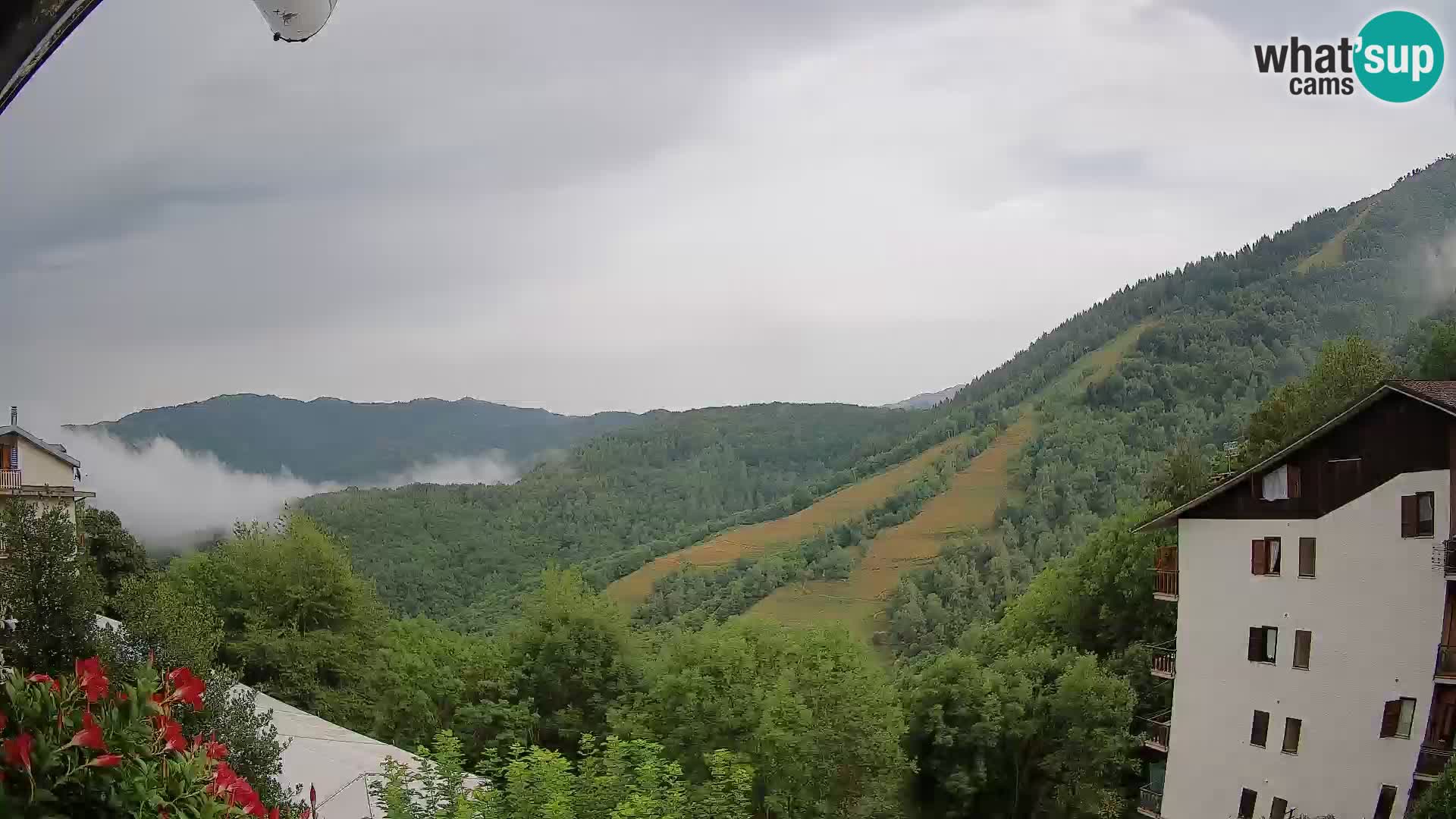 Cardini di Roburent – view to Monte Alpet