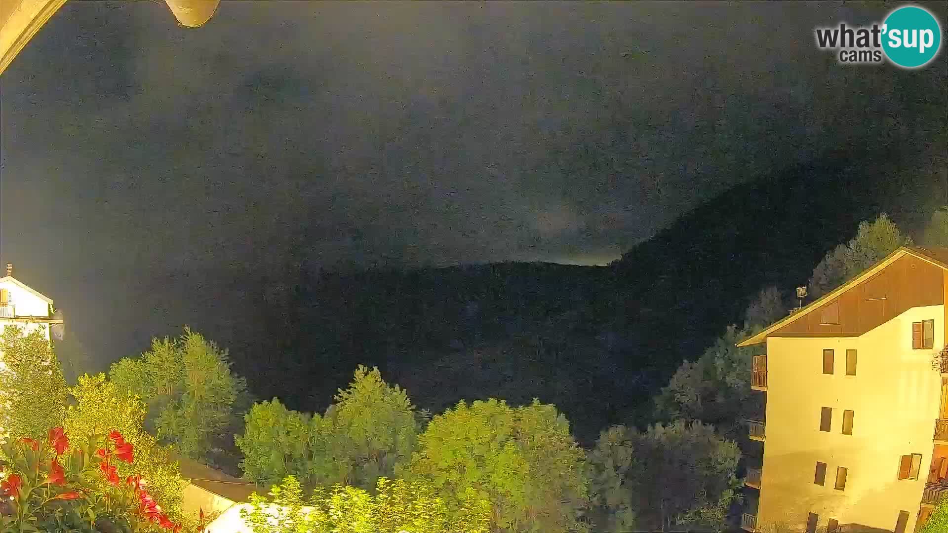 Cardini di Roburent – pogled na Monte Alpet