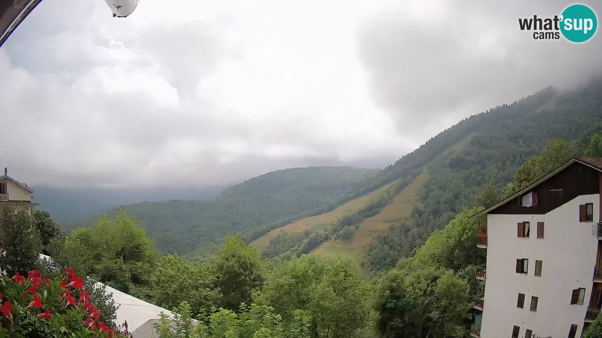 Cardini di Roburent – pogled na Monte Alpet