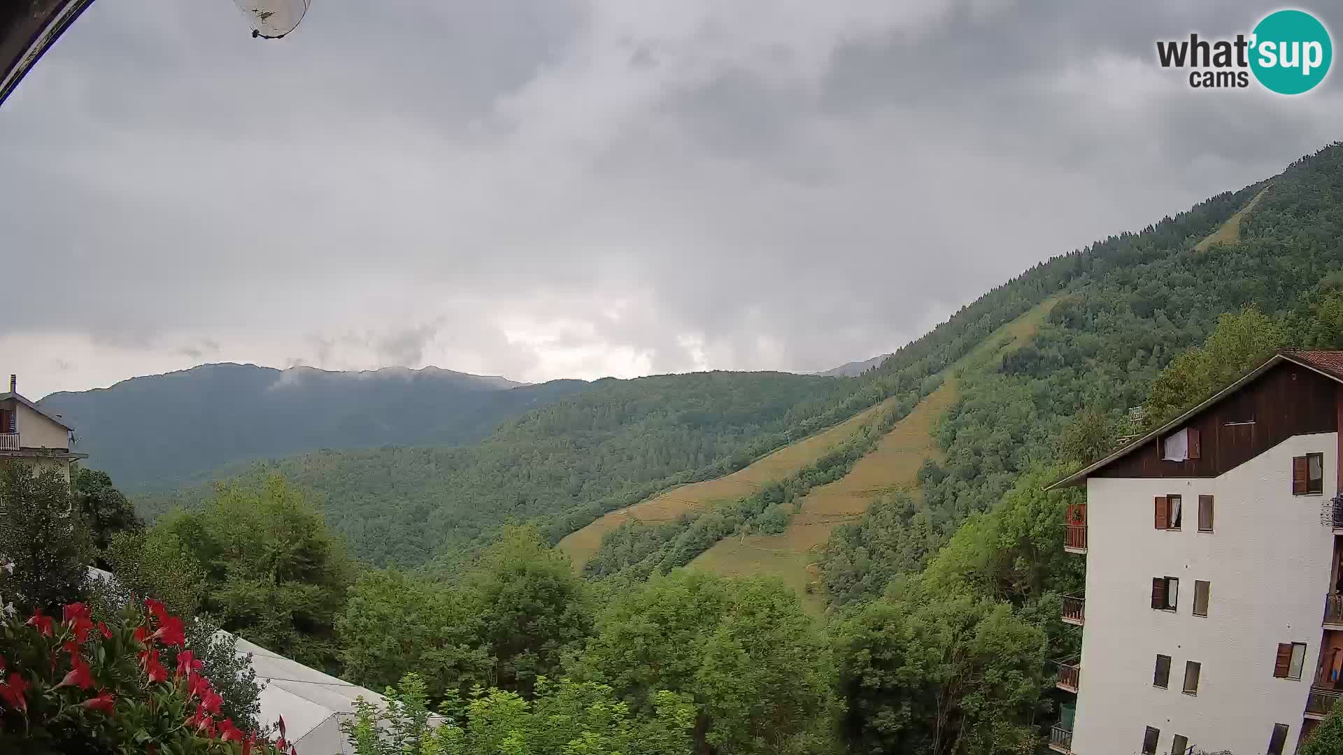 Cardini di Roburent – pogled na Monte Alpet