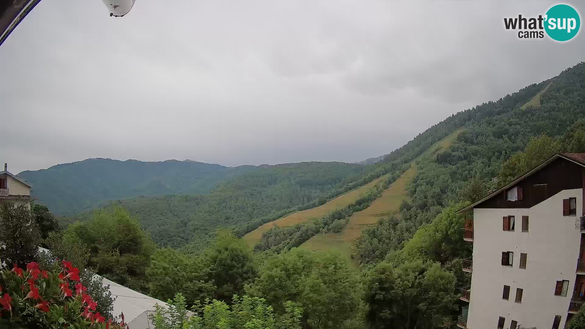 Cardini di Roburent – pogled na Monte Alpet