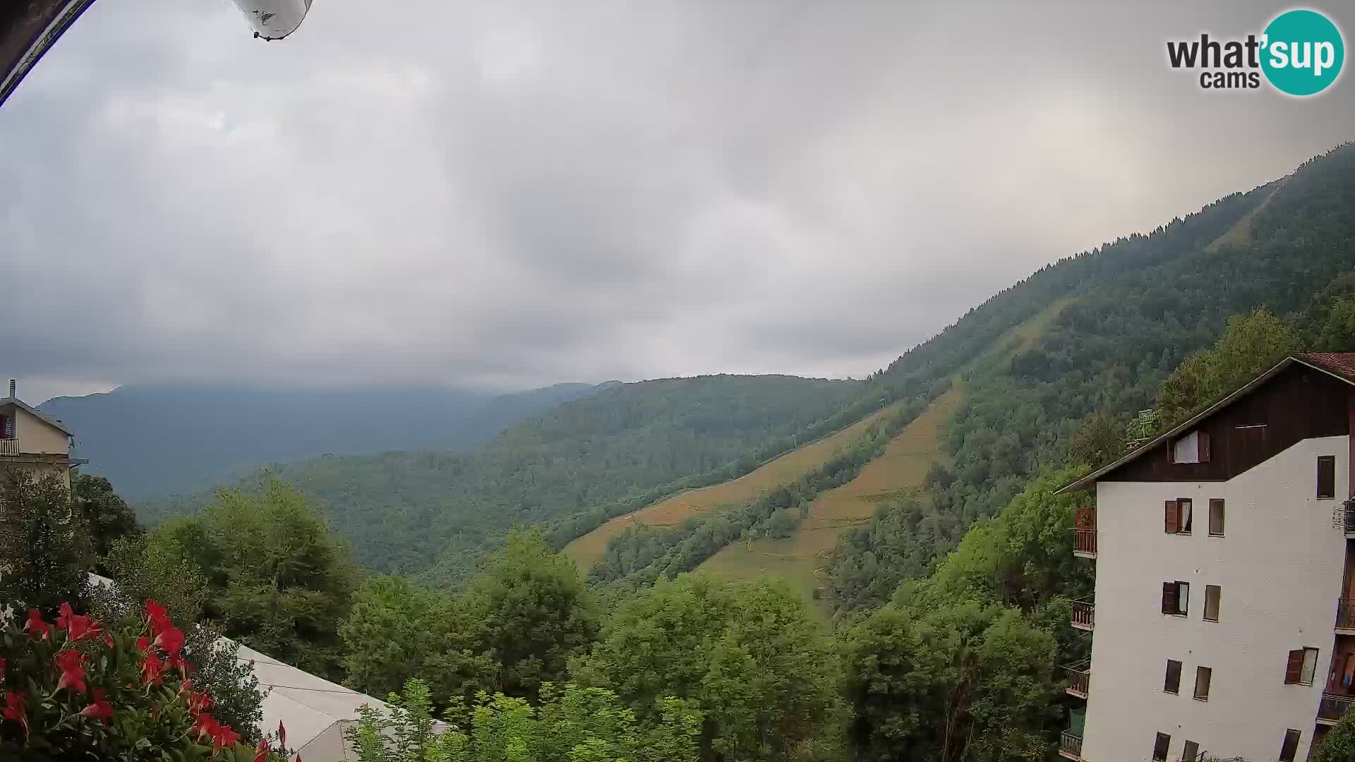 Cardini di Roburent – pogled na Monte Alpet