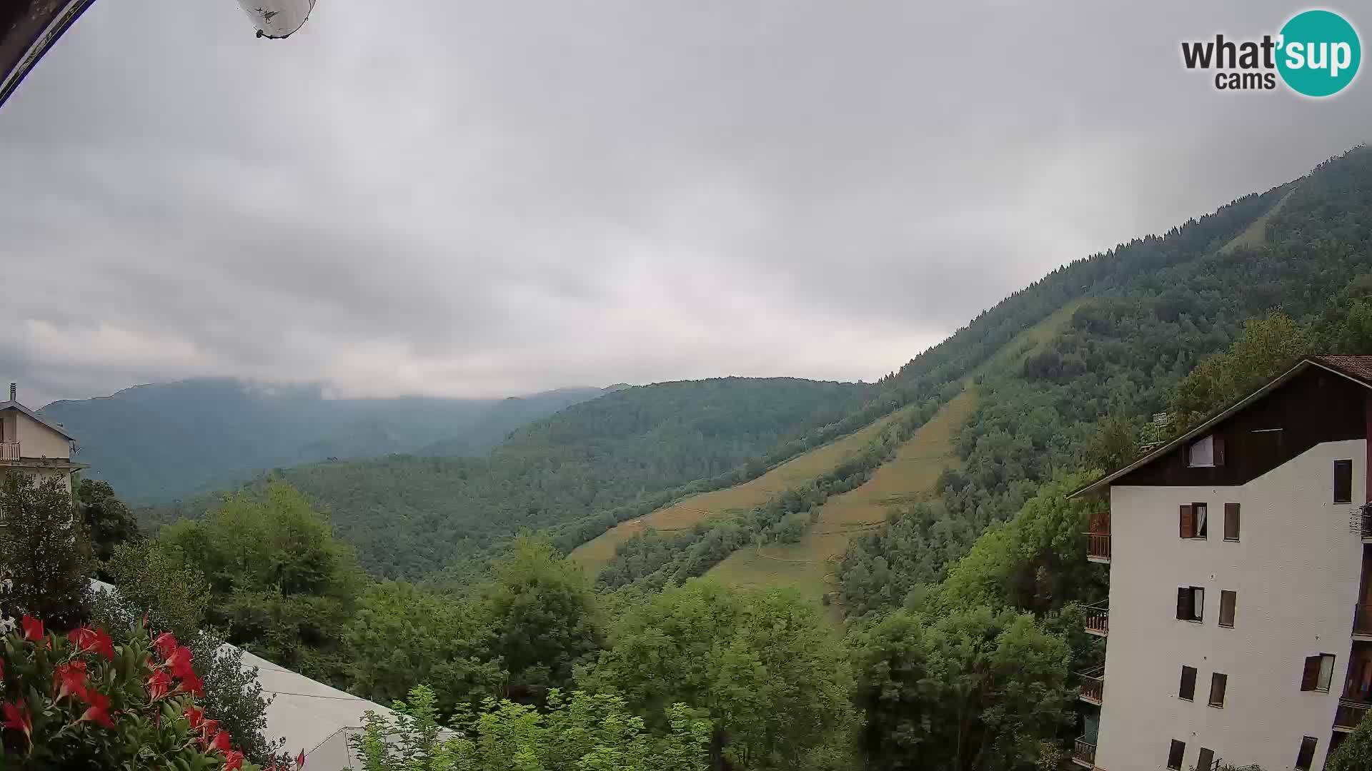 Cardini di Roburent – view to Monte Alpet