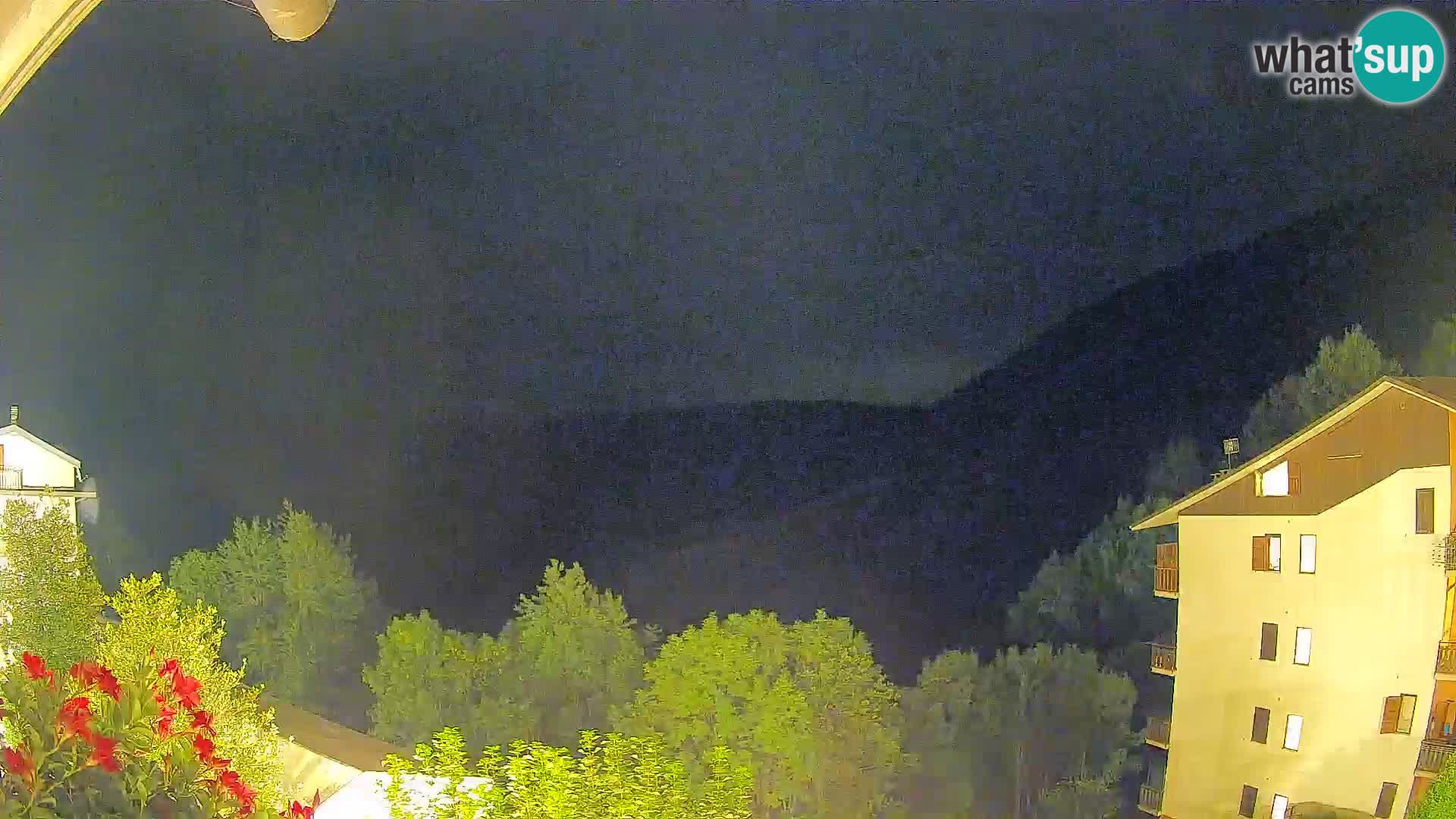 Cardini di Roburent – pogled na Monte Alpet