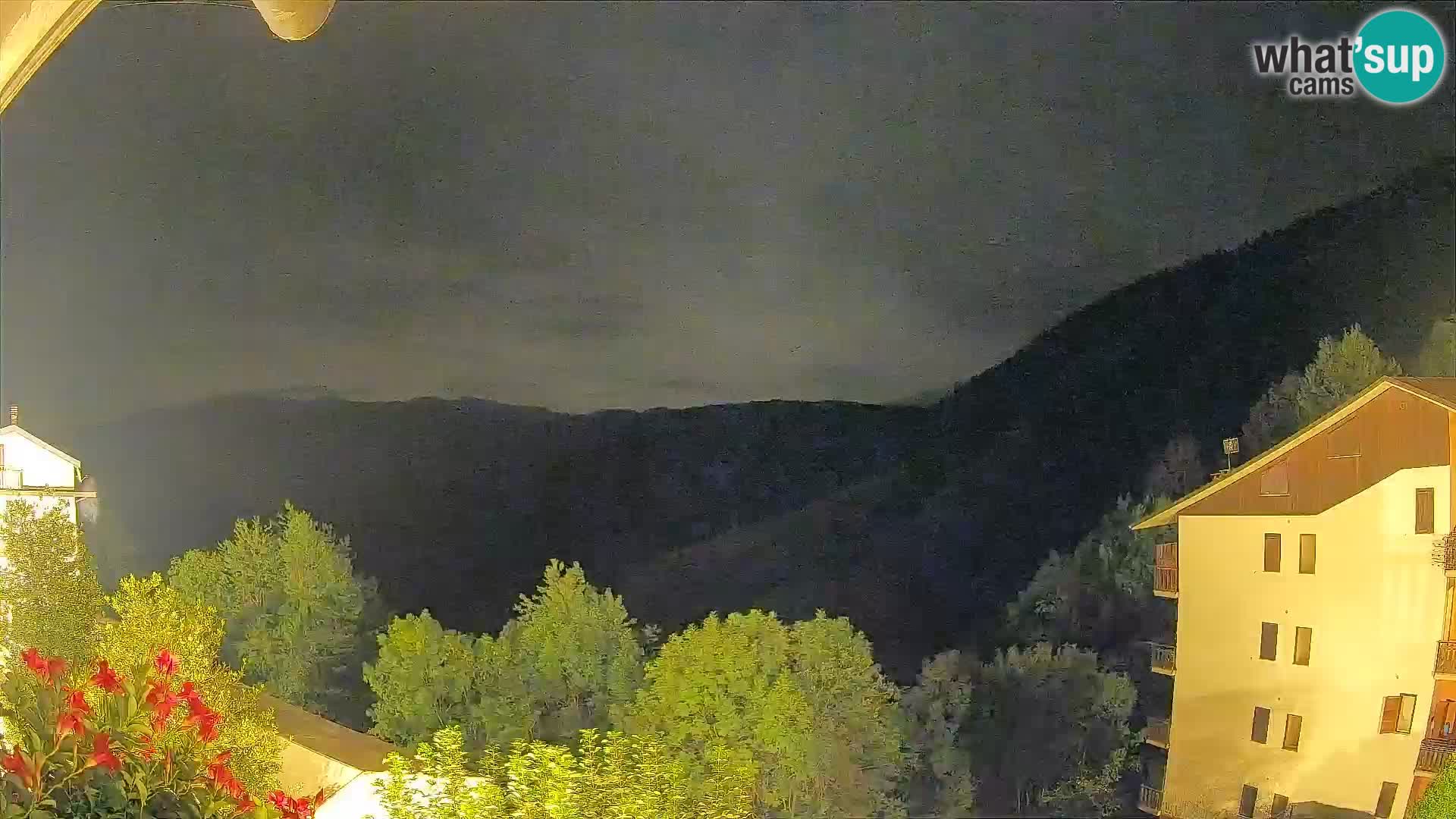 Cardini di Roburent – pogled na Monte Alpet