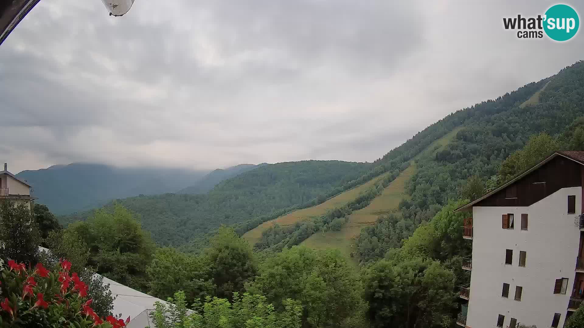 Cardini di Roburent – pogled na Monte Alpet