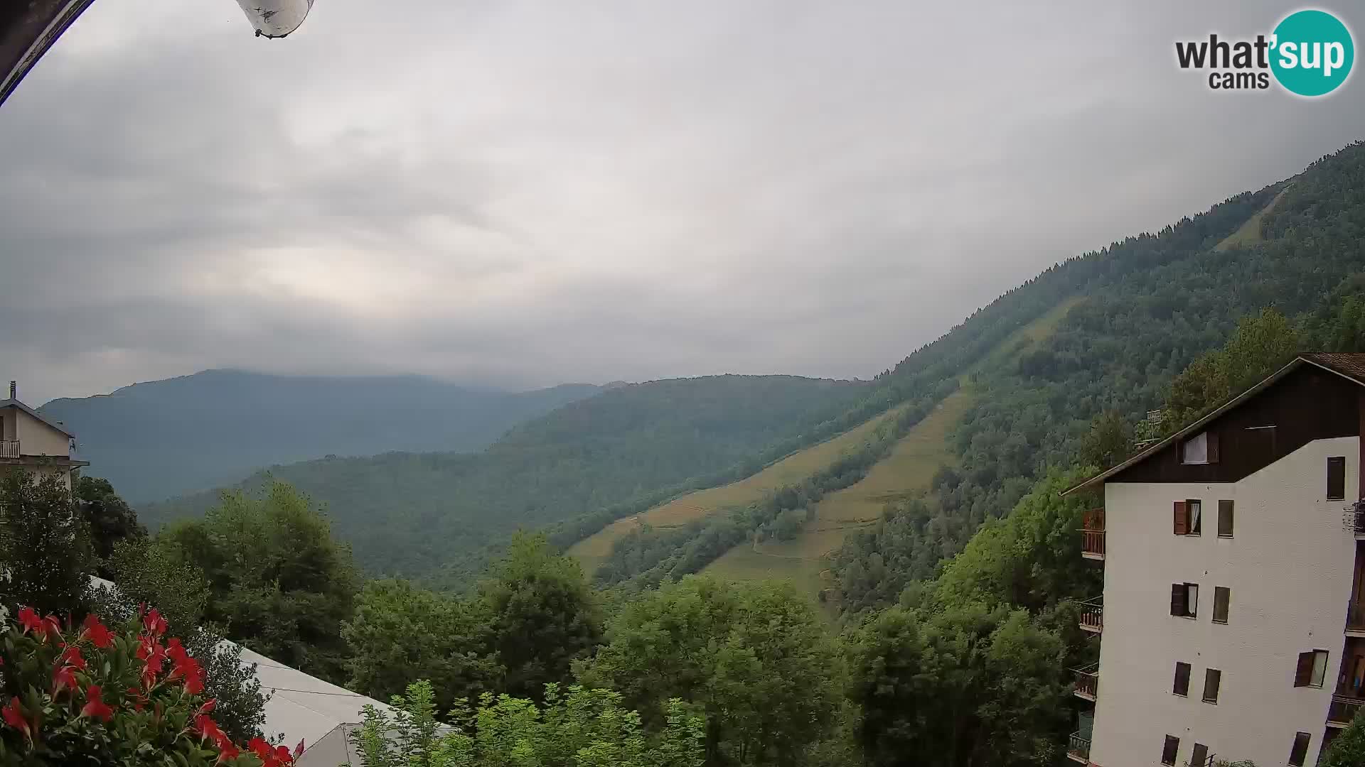 Cardini di Roburent – pogled na Monte Alpet