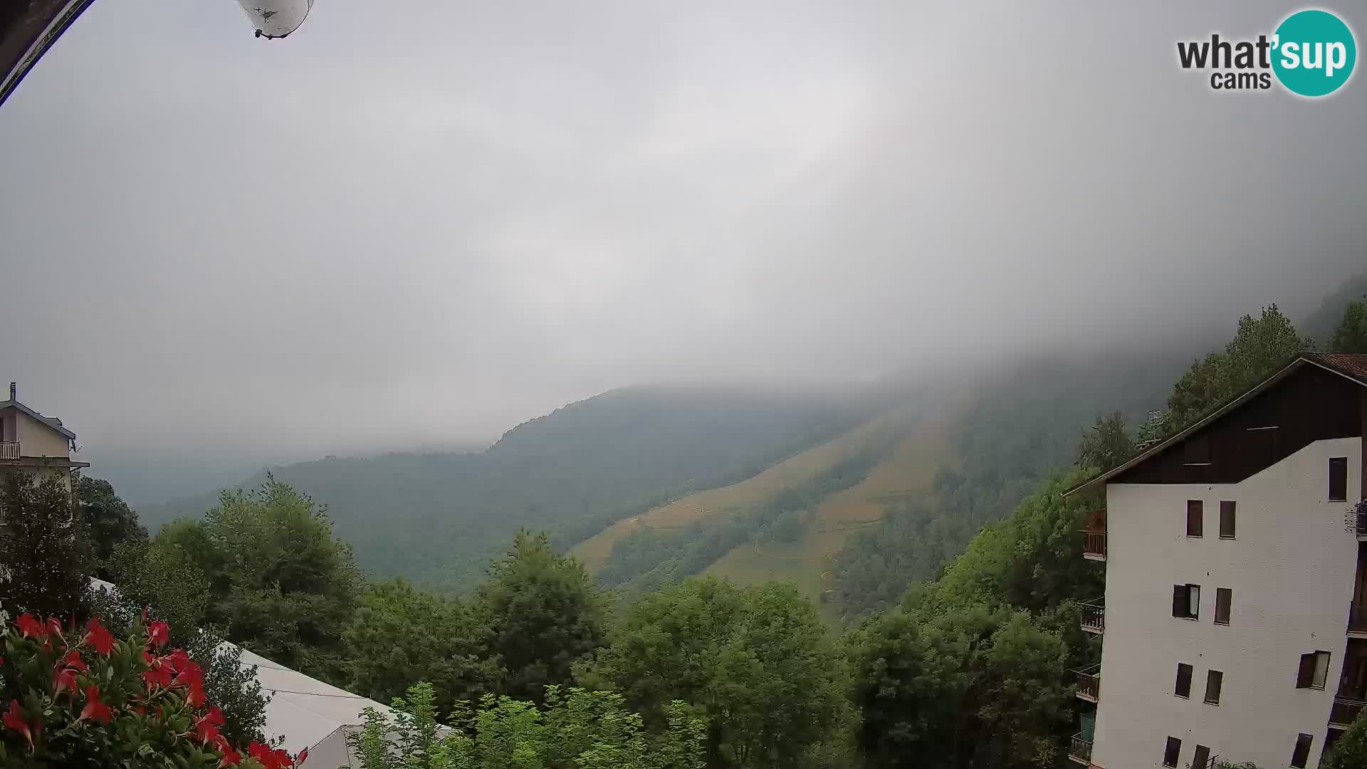 Cardini di Roburent – pogled na Monte Alpet