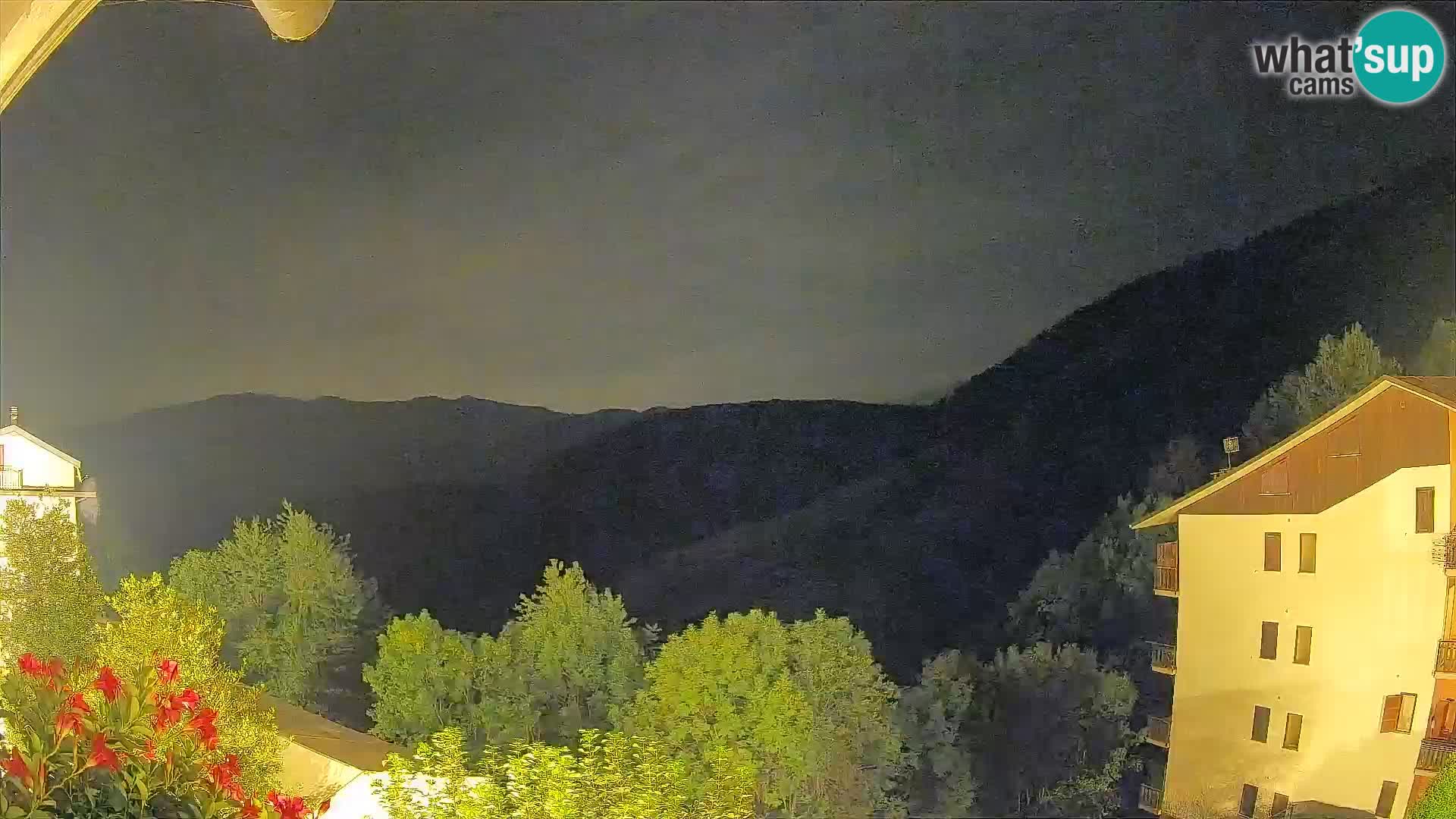 Cardini di Roburent – vista al Monte Alpet