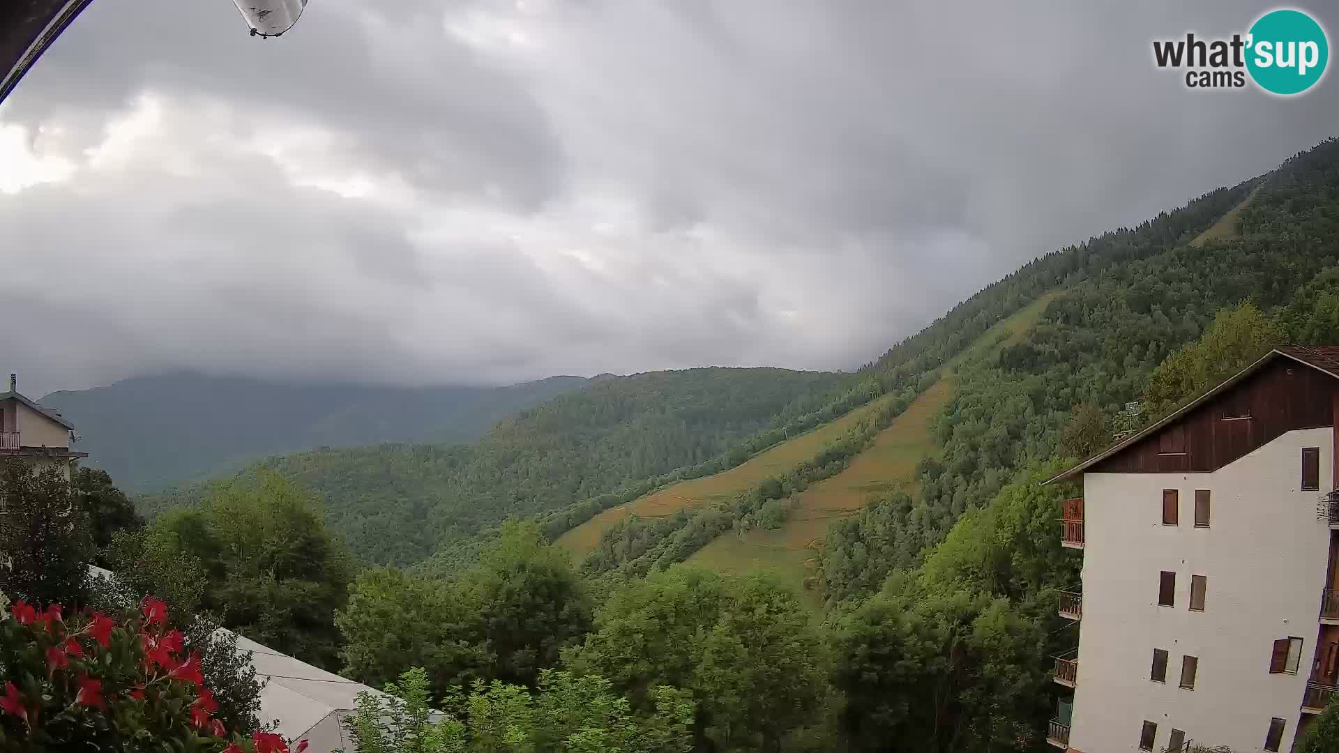 Cardini di Roburent – pogled na Monte Alpet