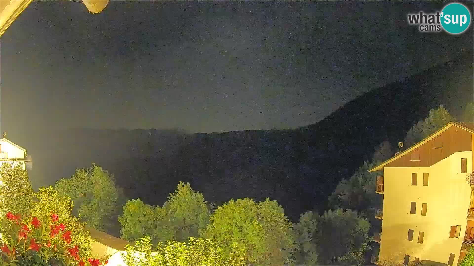Cardini di Roburent – vista al Monte Alpet