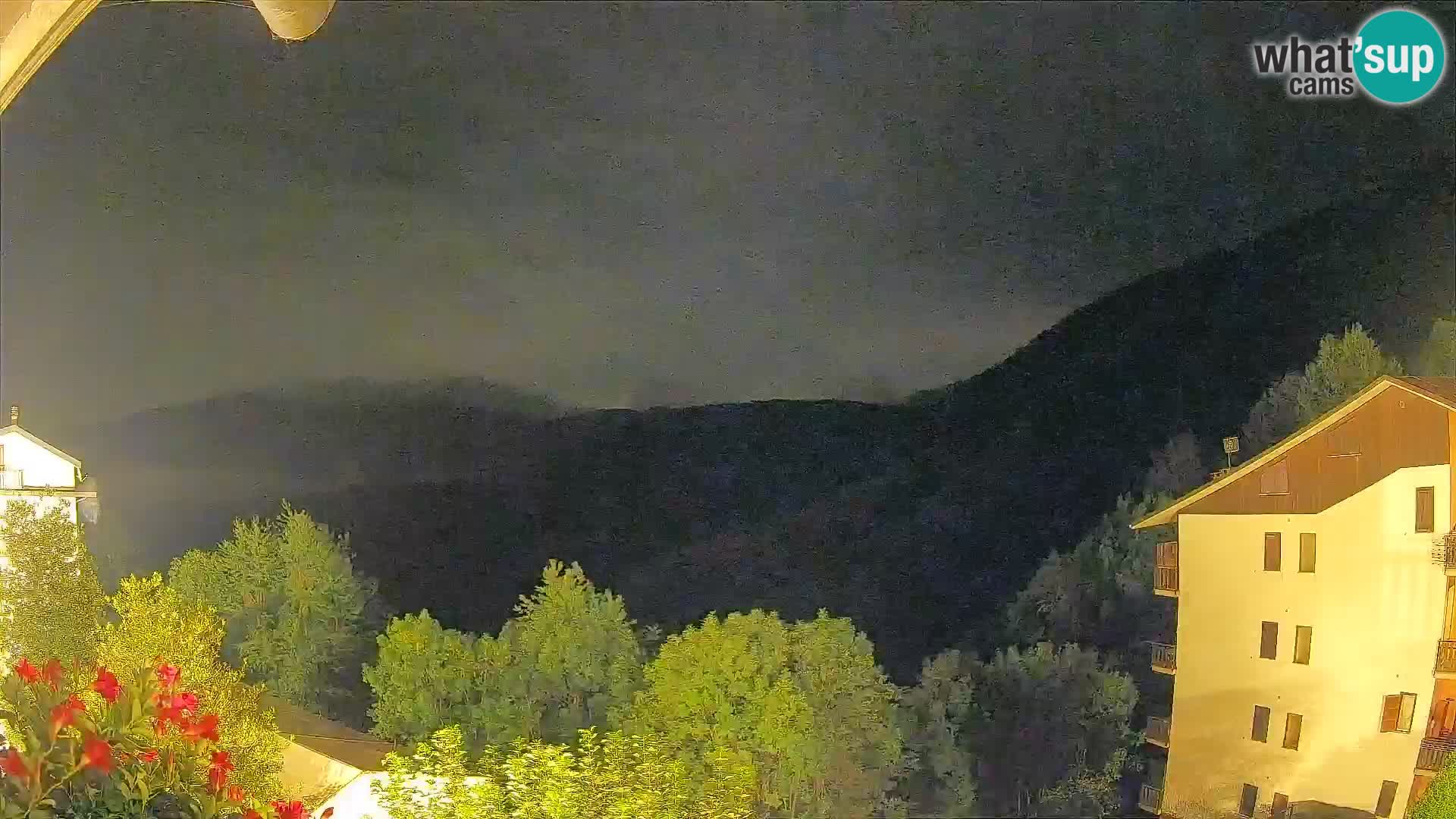 Cardini di Roburent – vista al Monte Alpet