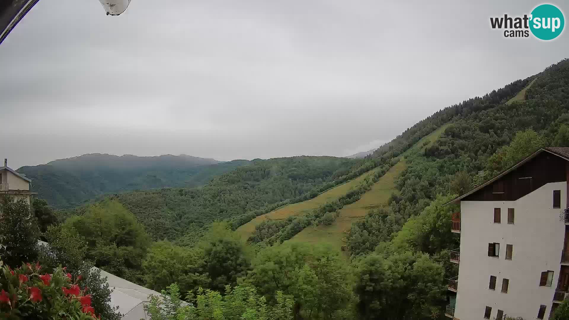 Cardini di Roburent – pogled na Monte Alpet