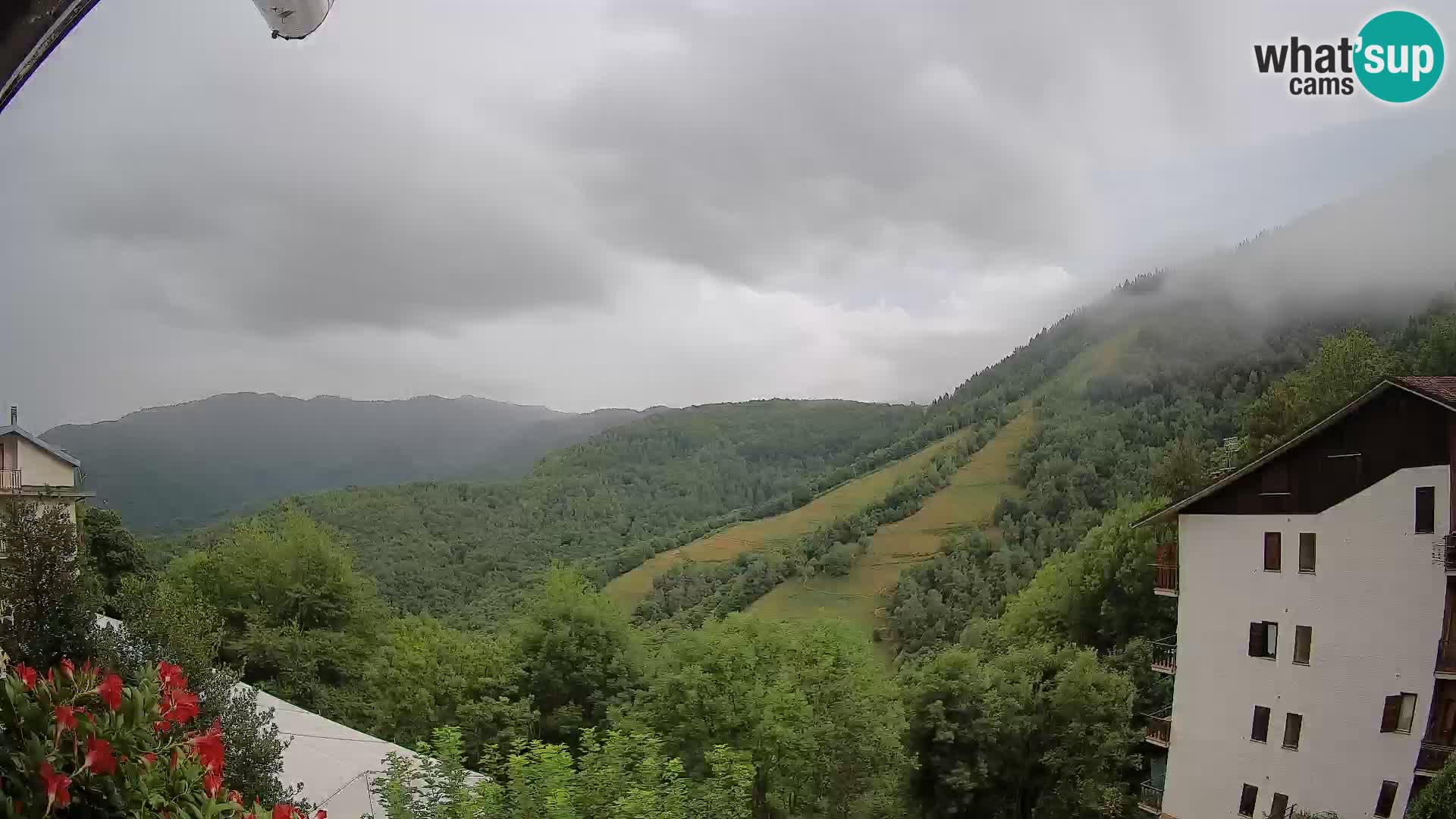 Cardini di Roburent – pogled na Monte Alpet