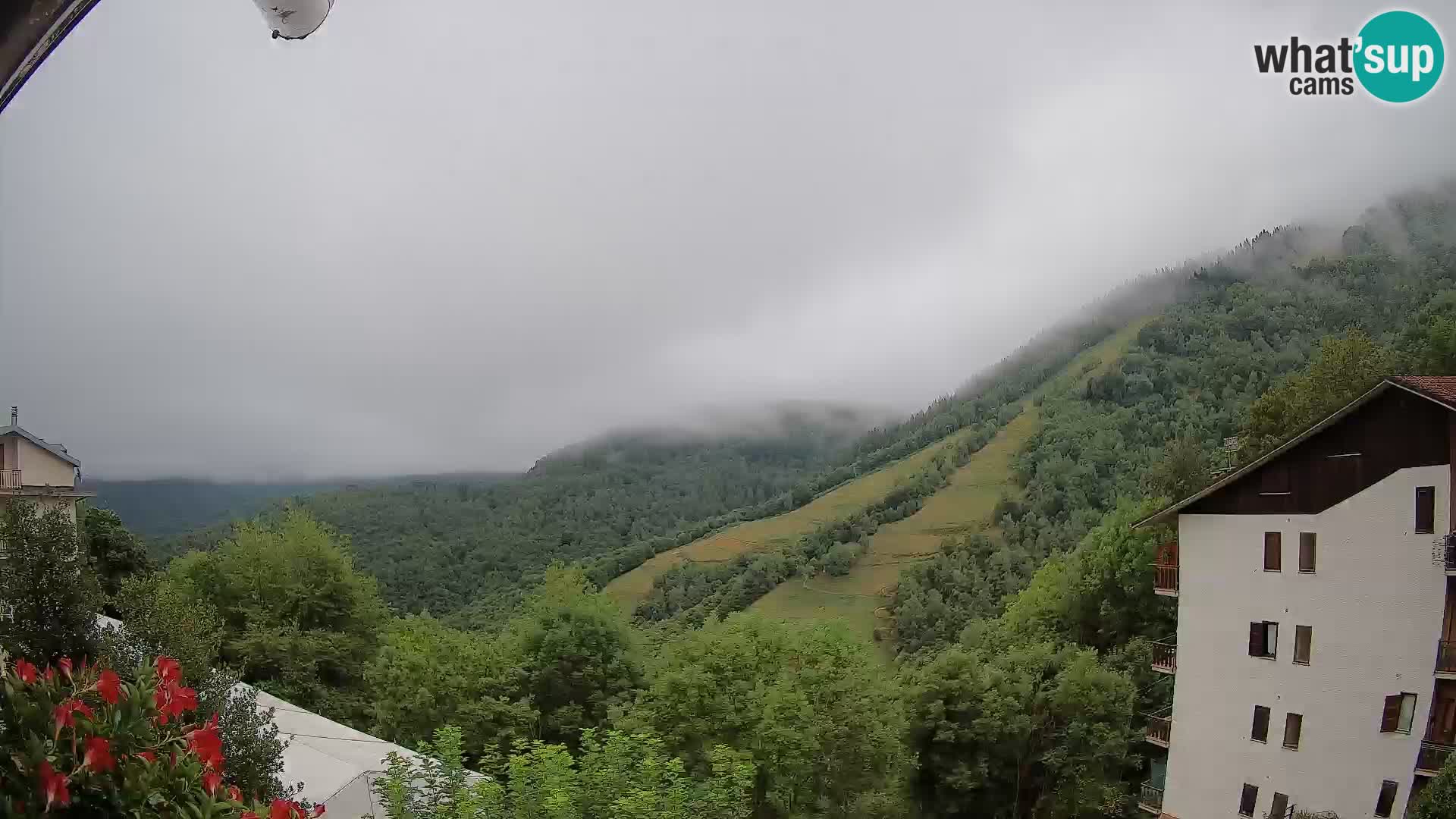 Cardini di Roburent – pogled na Monte Alpet