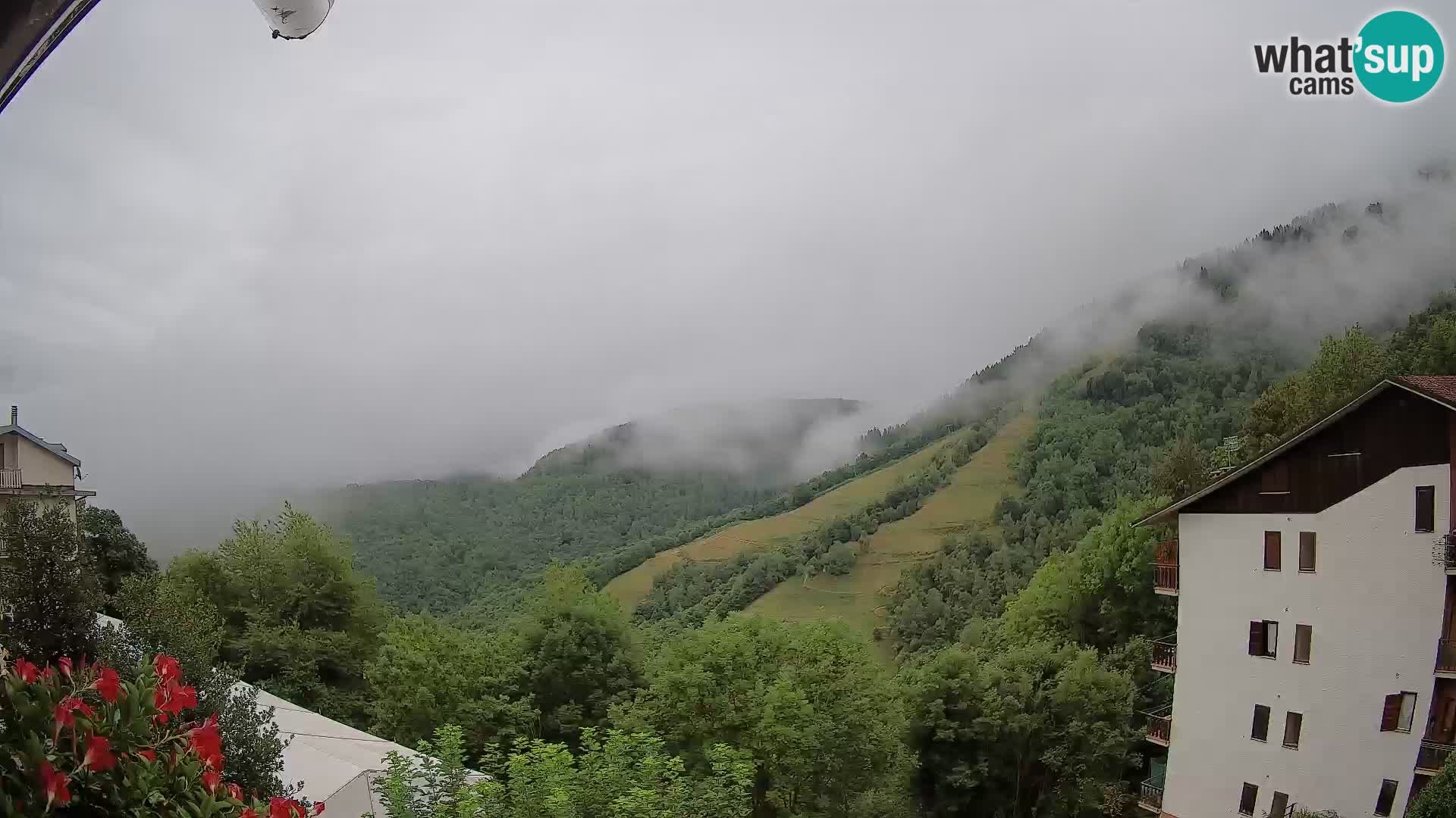Cardini di Roburent – pogled na Monte Alpet