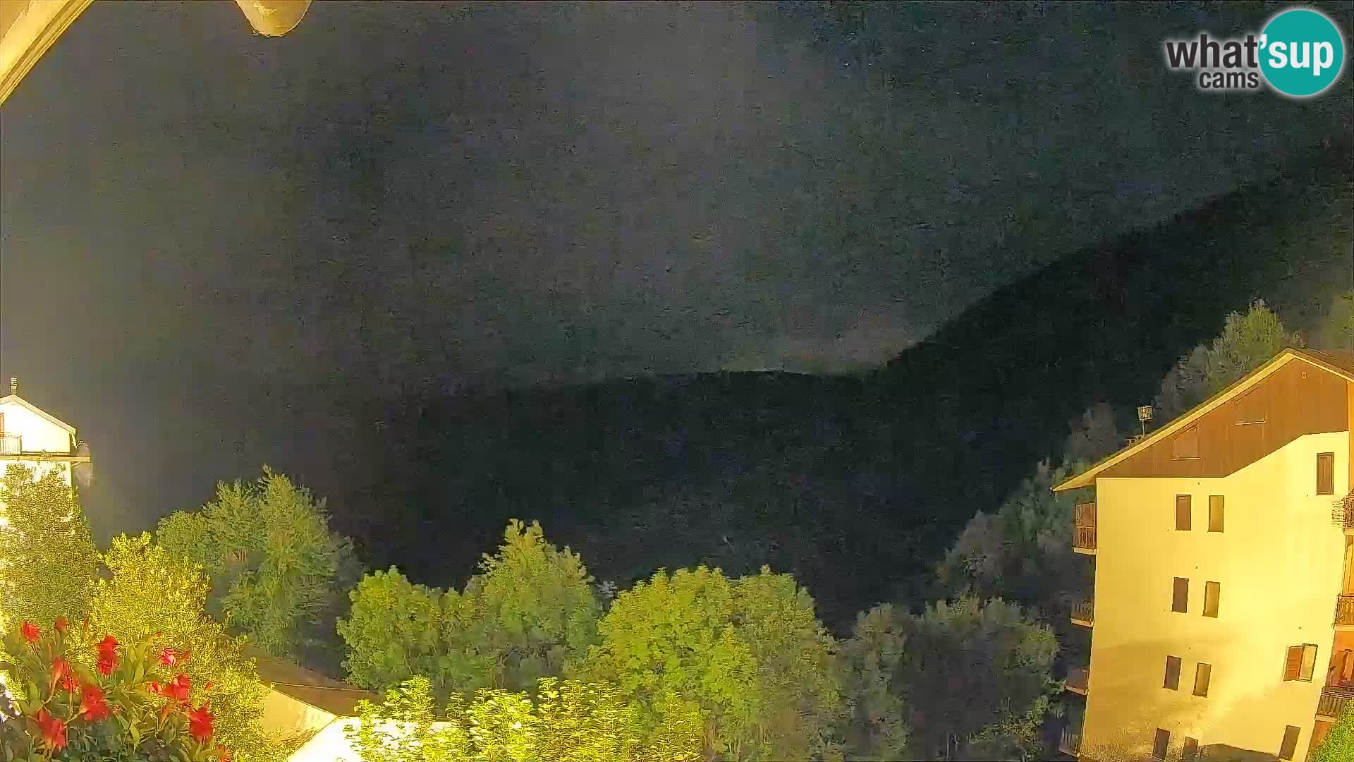 Cardini di Roburent – pogled na Monte Alpet