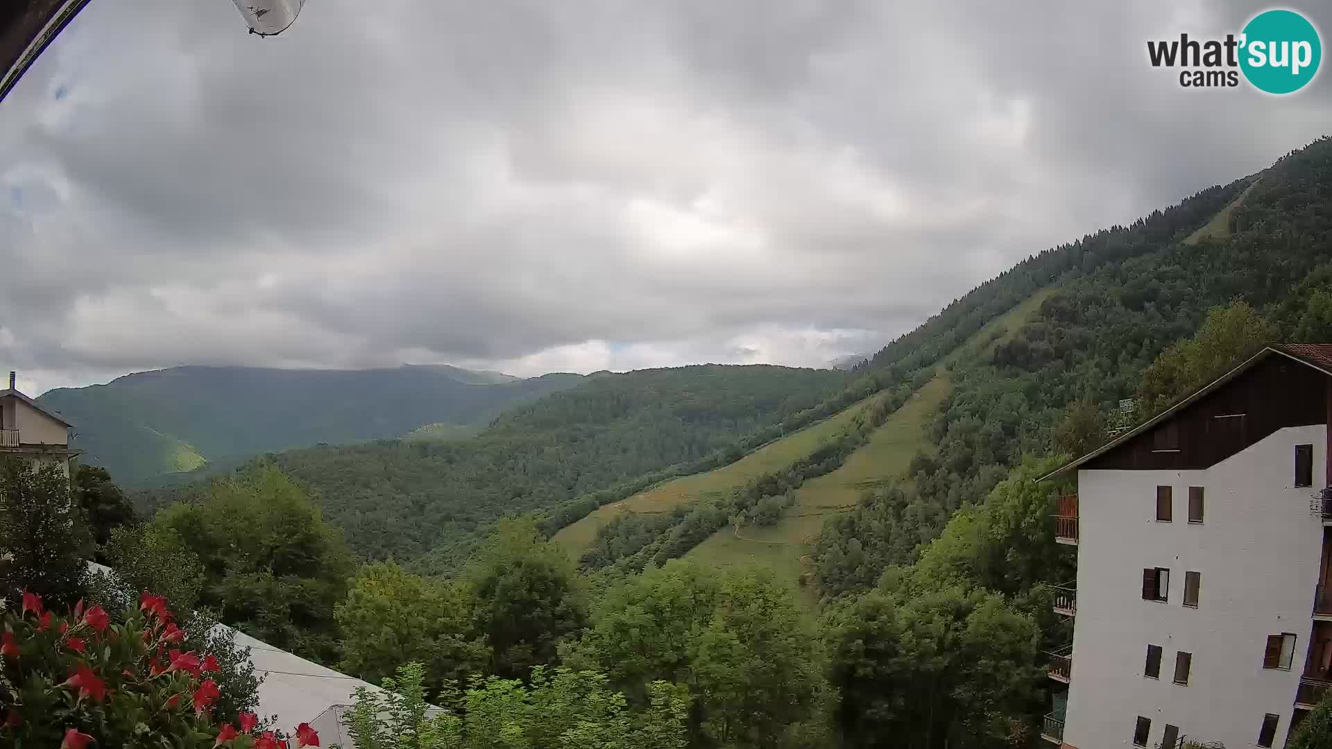 Cardini di Roburent – pogled na Monte Alpet