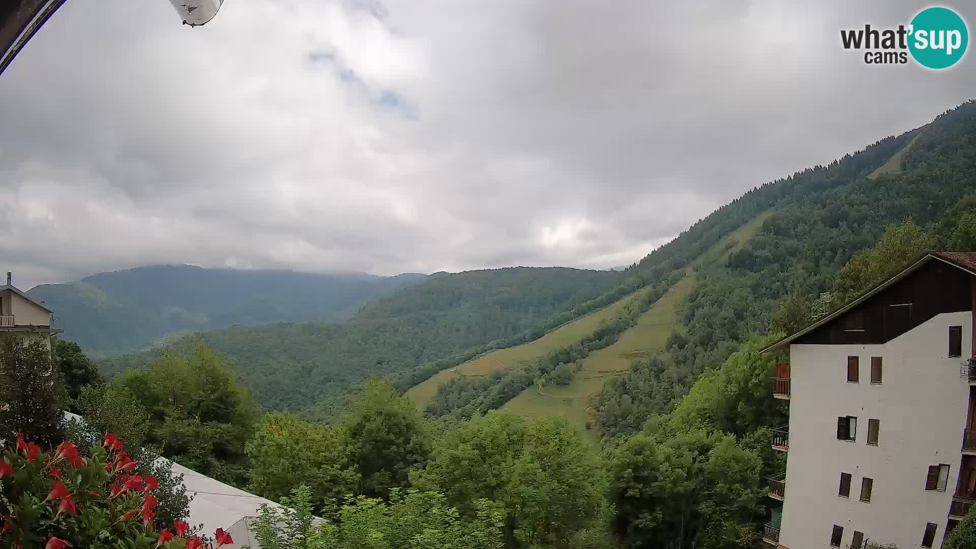 Cardini di Roburent – pogled na Monte Alpet