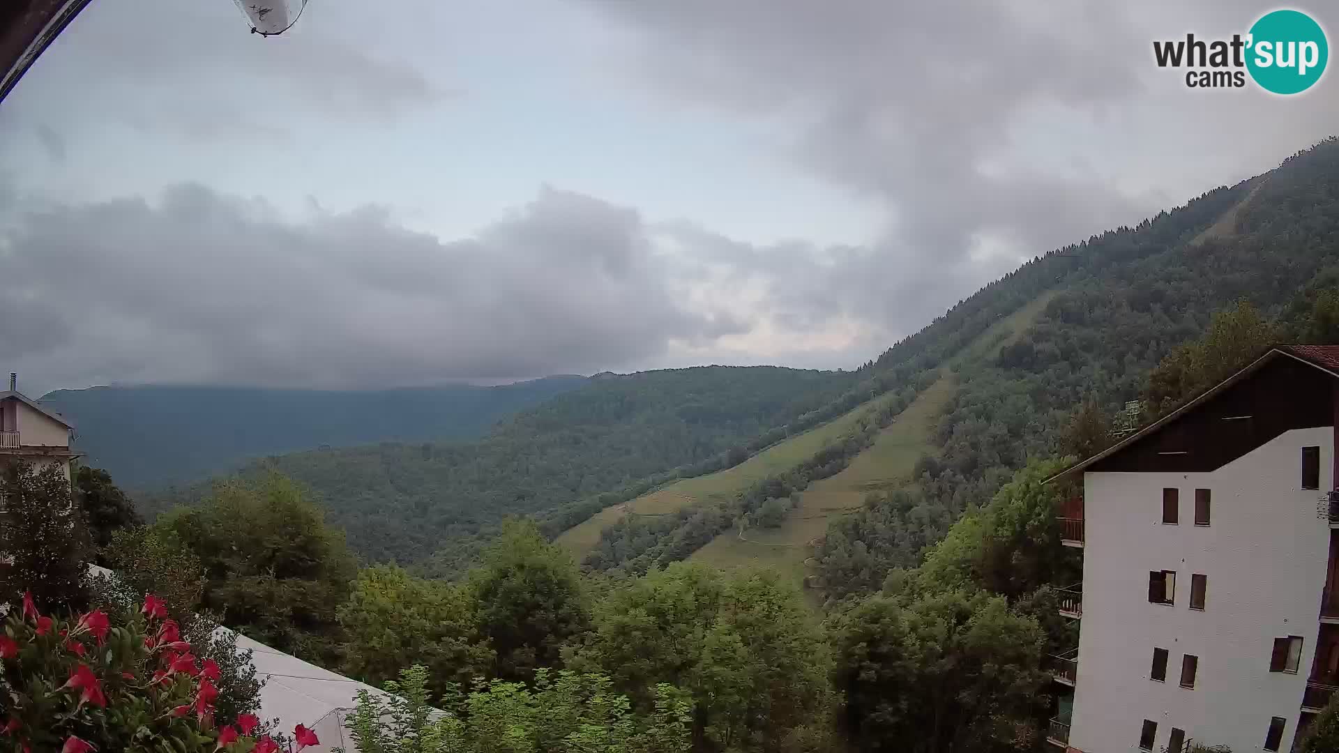 Cardini di Roburent – pogled na Monte Alpet