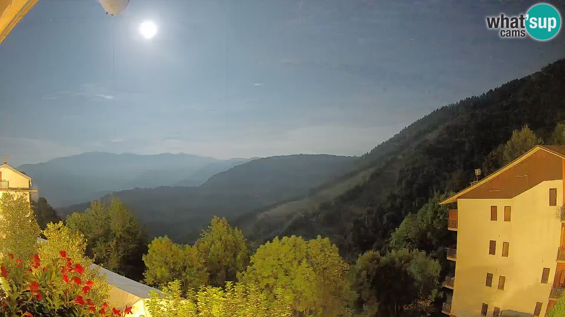Cardini di Roburent – pogled na Monte Alpet