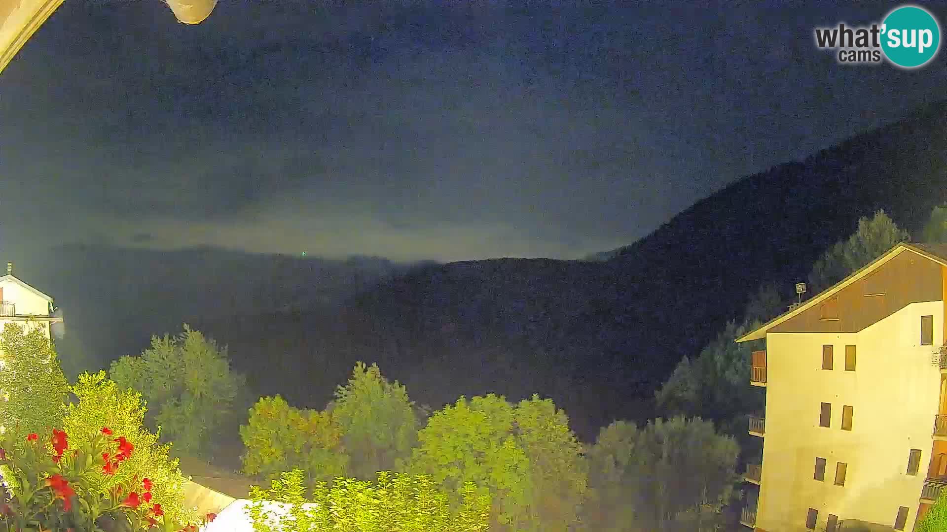 Cardini di Roburent – pogled na Monte Alpet