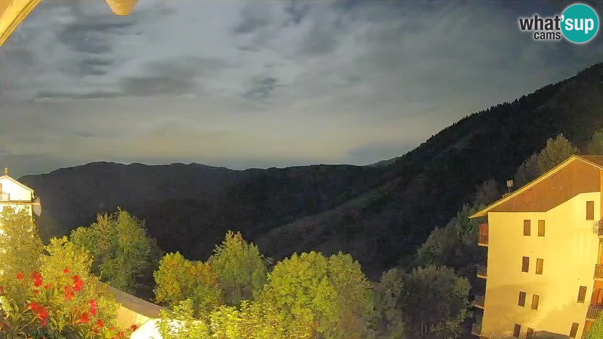 Cardini di Roburent – pogled na Monte Alpet