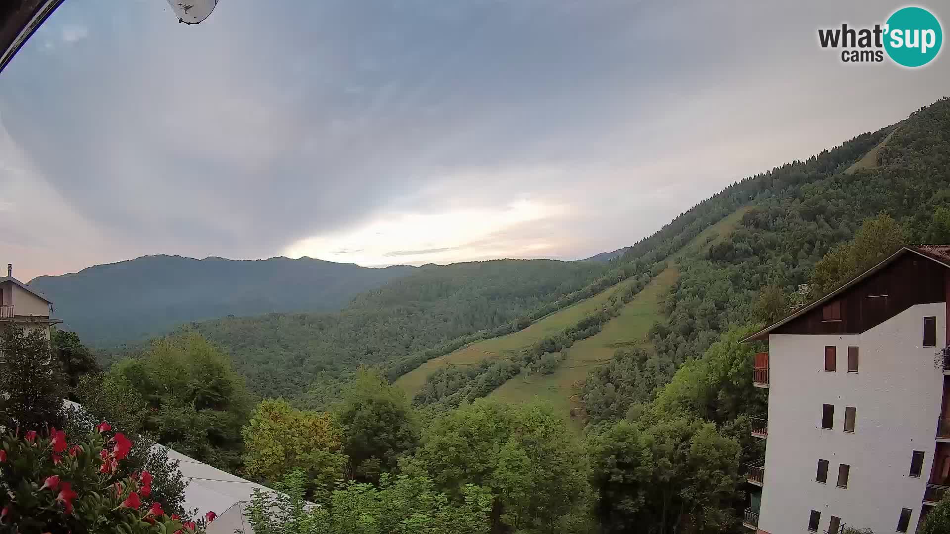 Cardini di Roburent – pogled na Monte Alpet