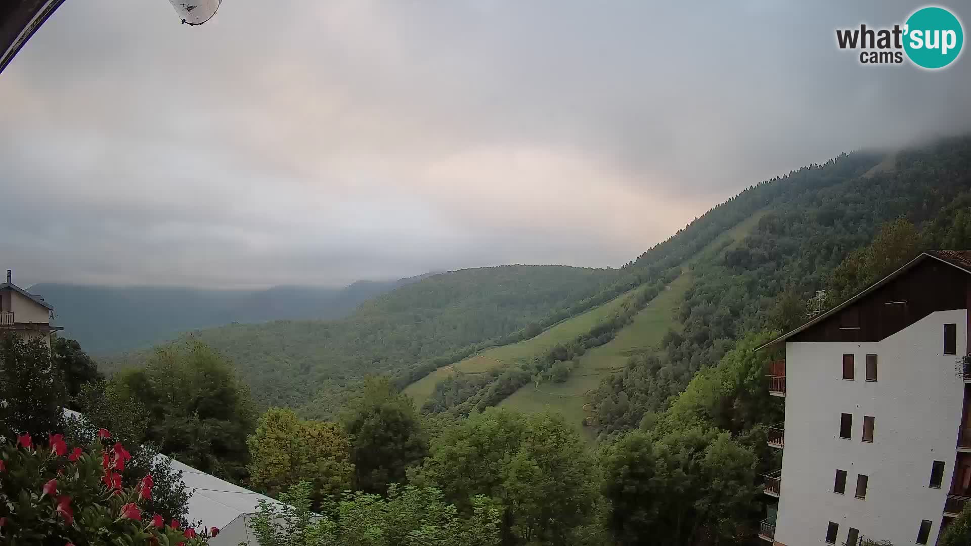 Cardini di Roburent – pogled na Monte Alpet