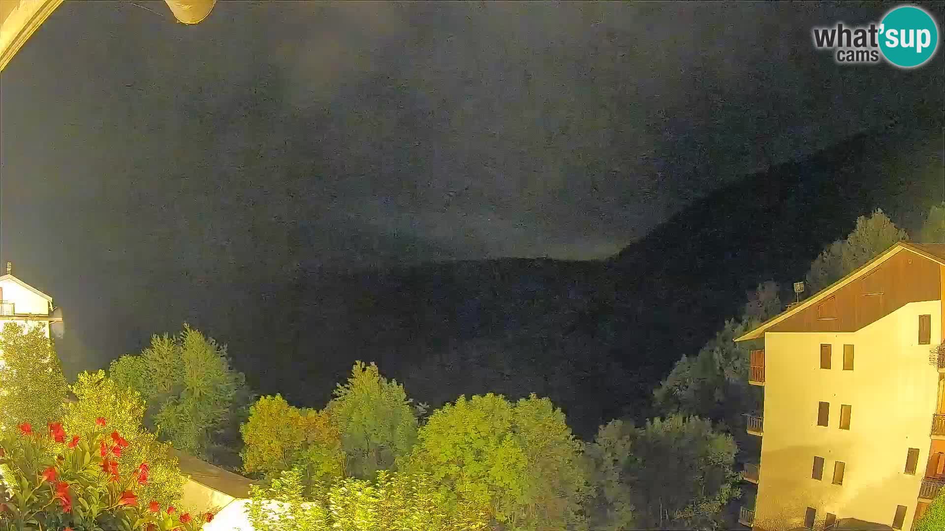 Cardini di Roburent – pogled na Monte Alpet