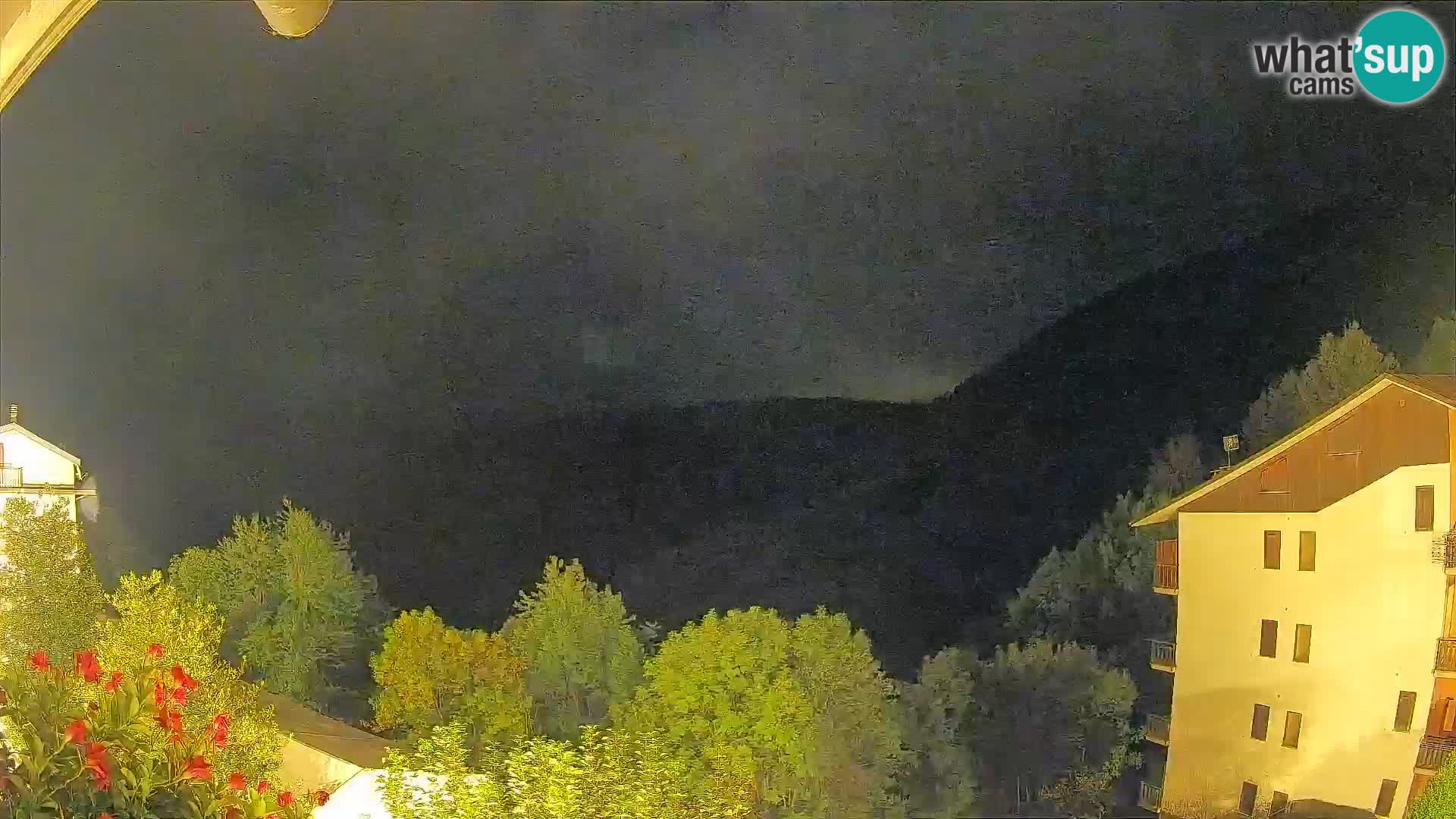 Cardini di Roburent – pogled na Monte Alpet