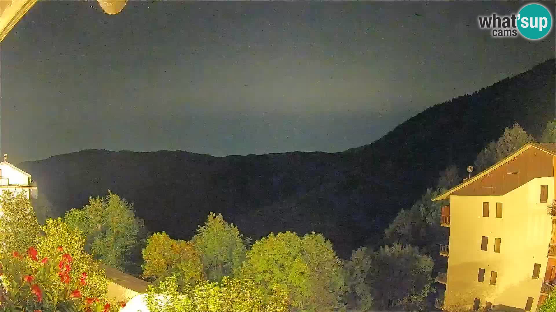 Cardini di Roburent – vista al Monte Alpet