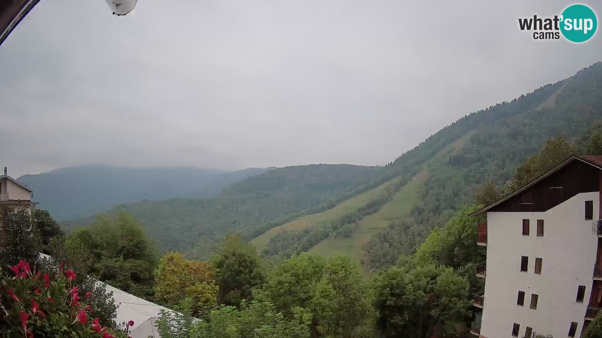 Cardini di Roburent – pogled na Monte Alpet