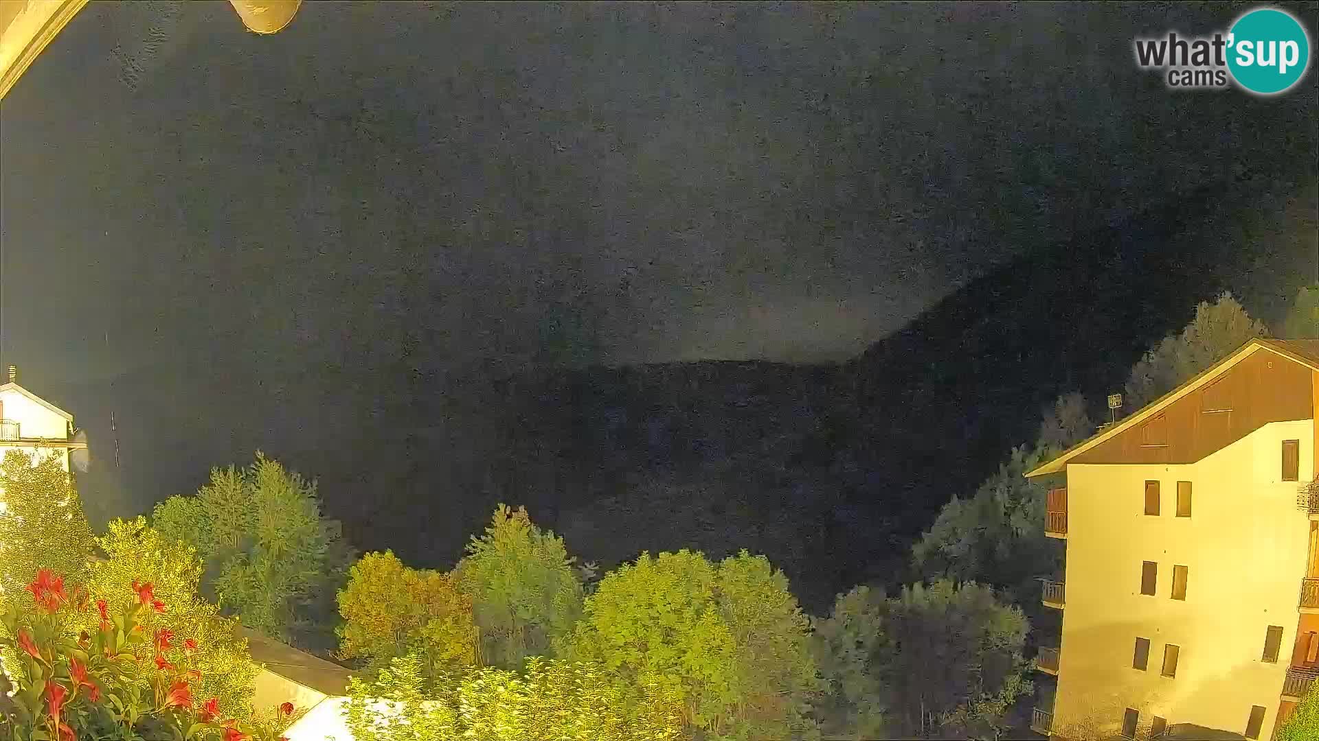 Cardini di Roburent – vista al Monte Alpet