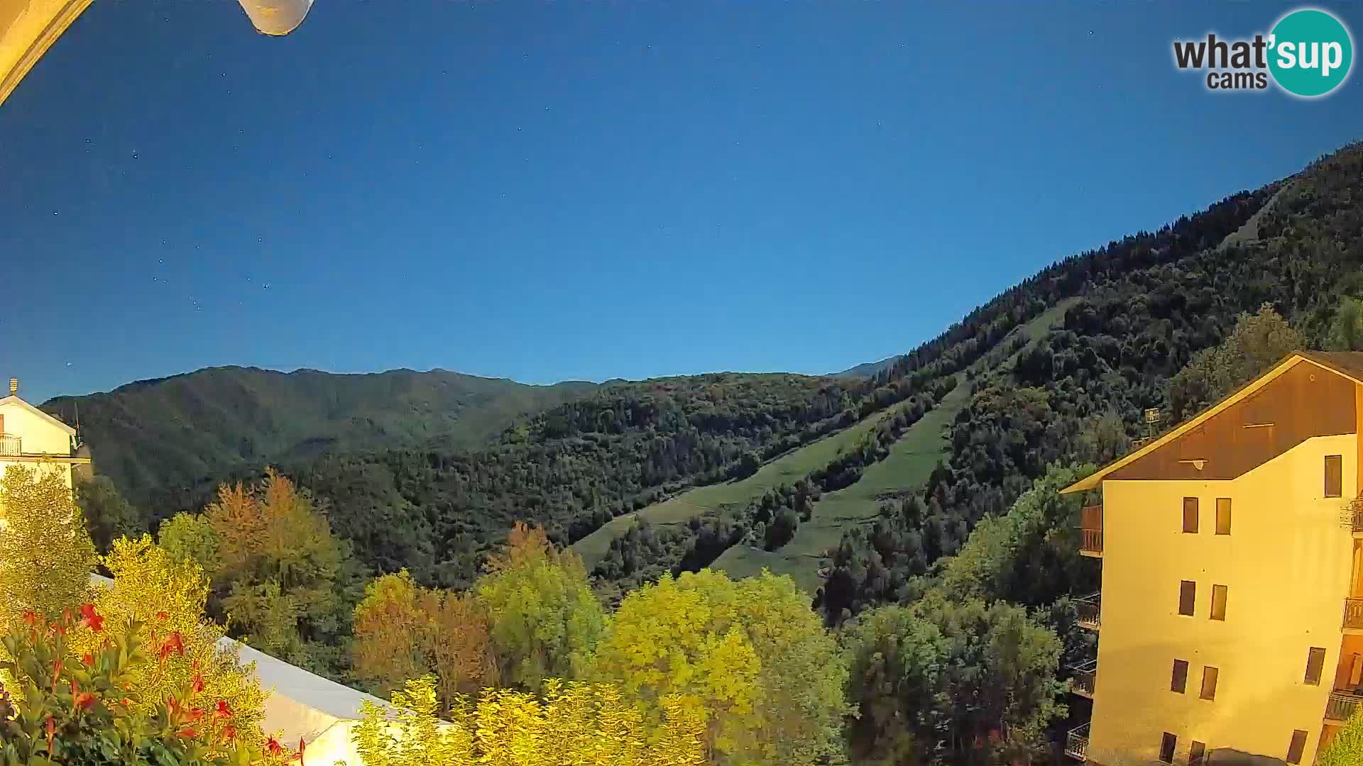 Cardini di Roburent – view to Monte Alpet