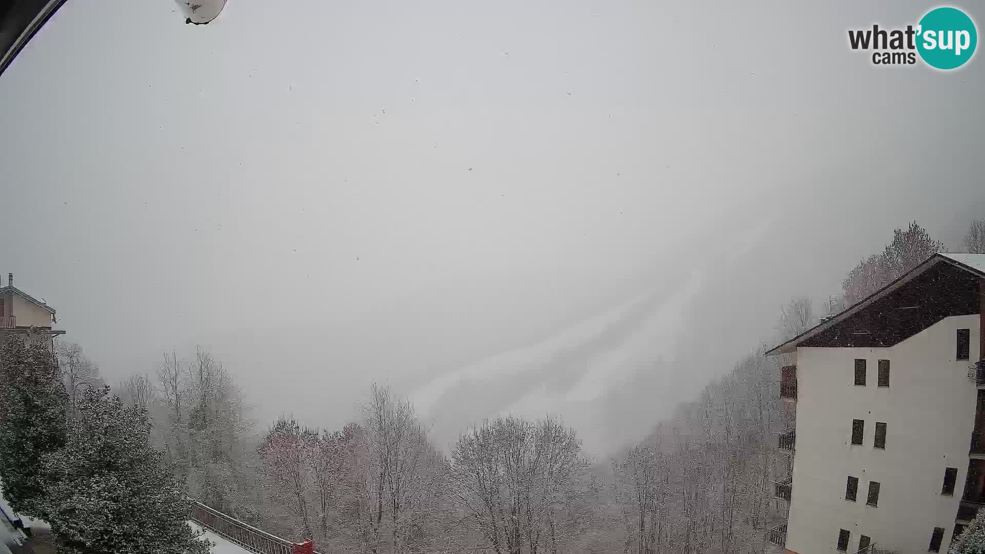 Cardini di Roburent – vista al Monte Alpet
