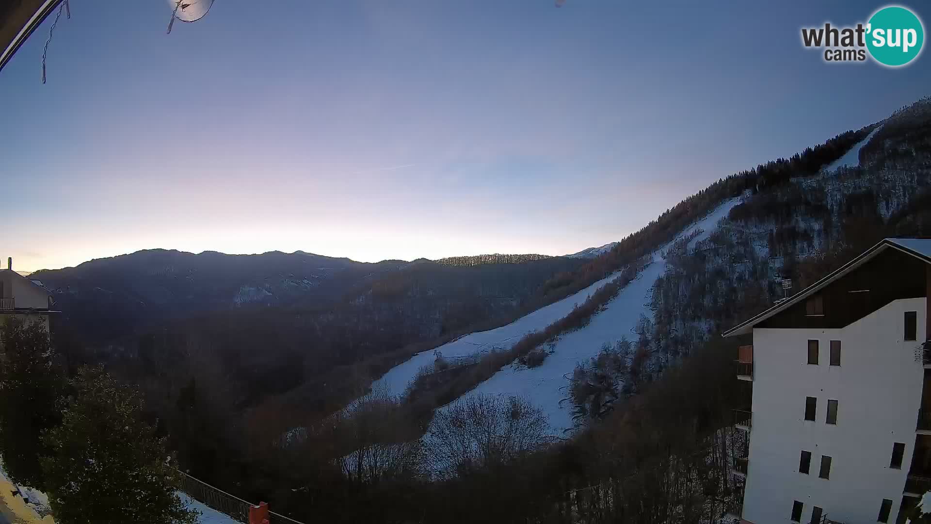 Cardini di Roburent – pogled na Monte Alpet