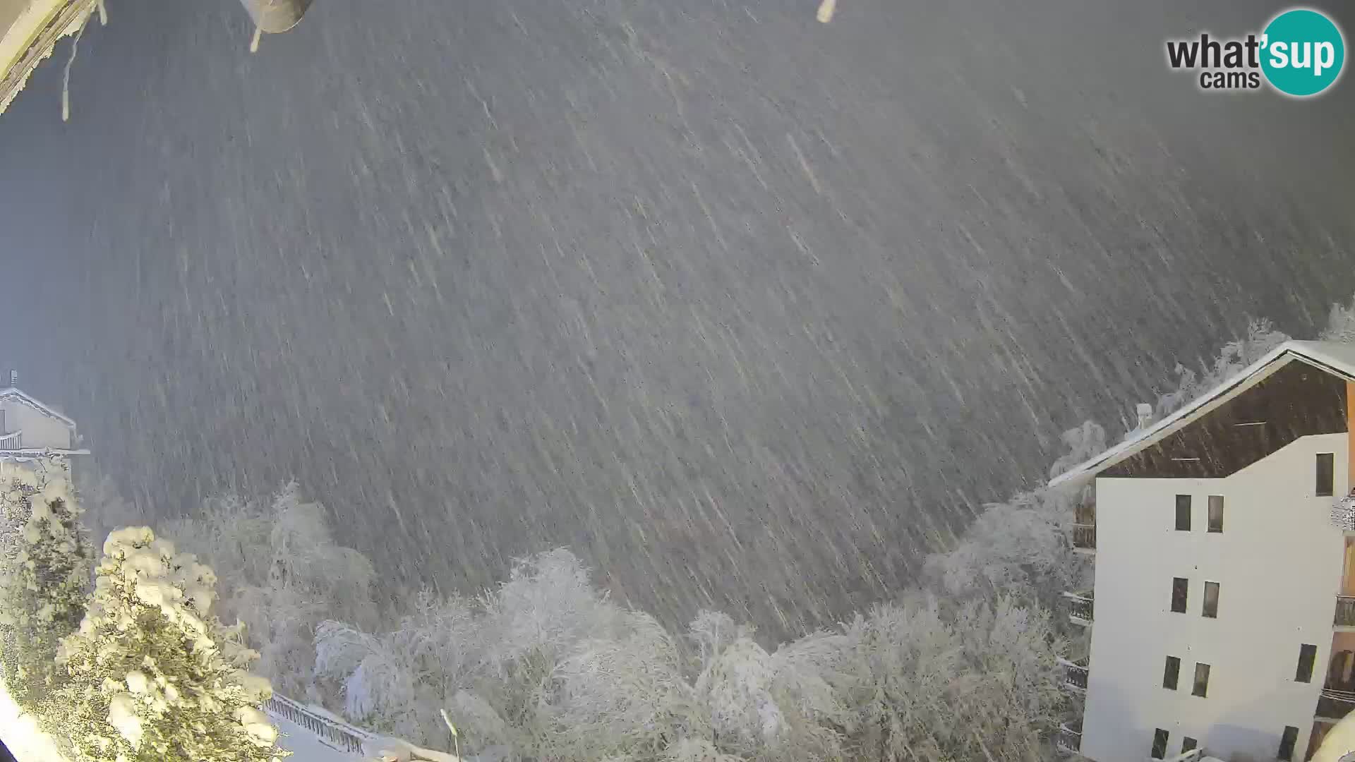 Cardini di Roburent – vista al Monte Alpet