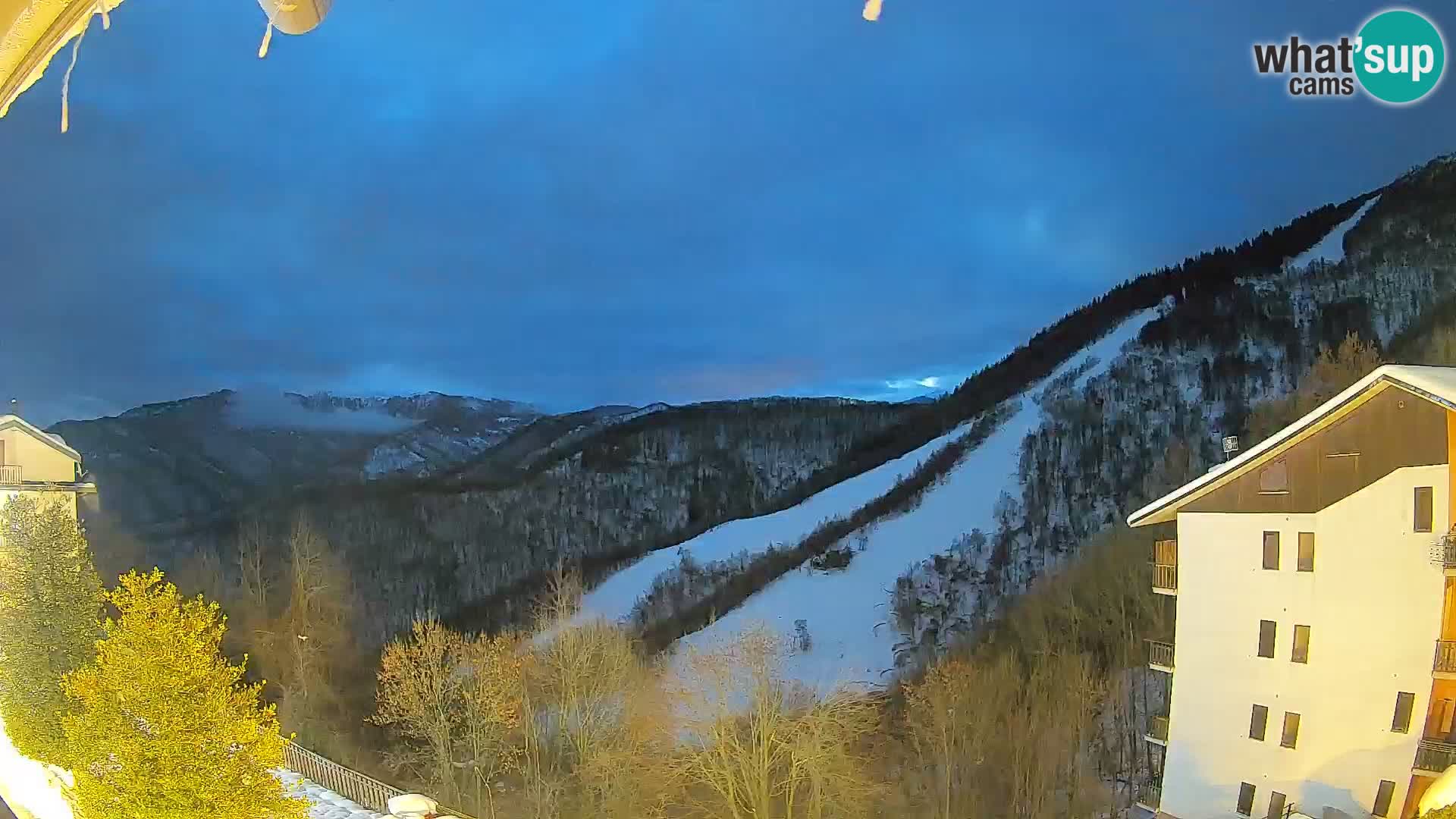 Cardini di Roburent – pogled na Monte Alpet