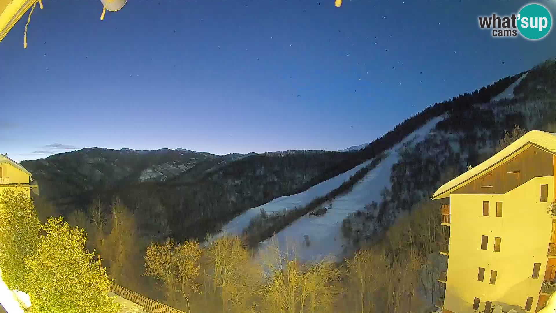 Cardini di Roburent – pogled na Monte Alpet