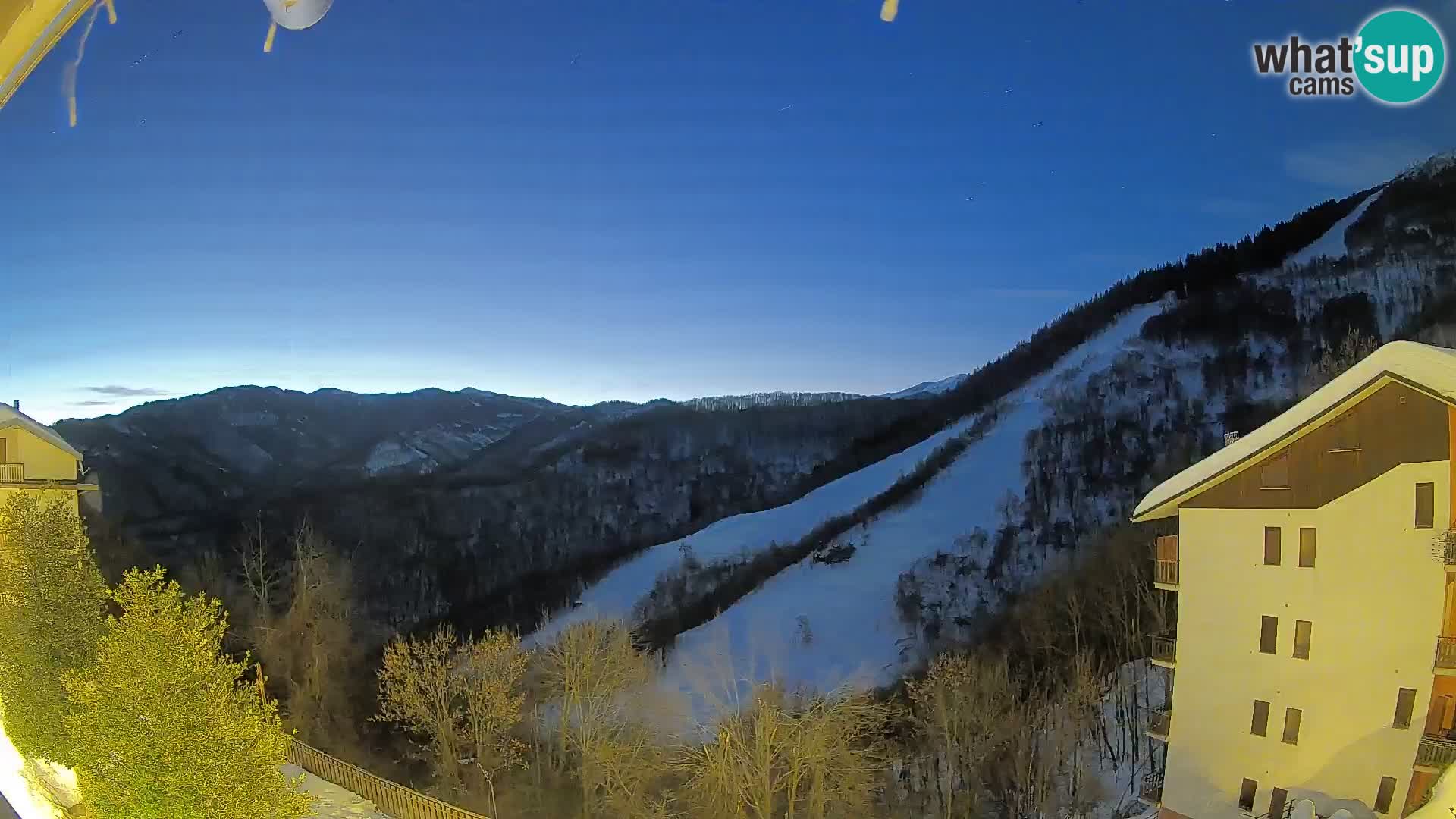 Cardini di Roburent – pogled na Monte Alpet
