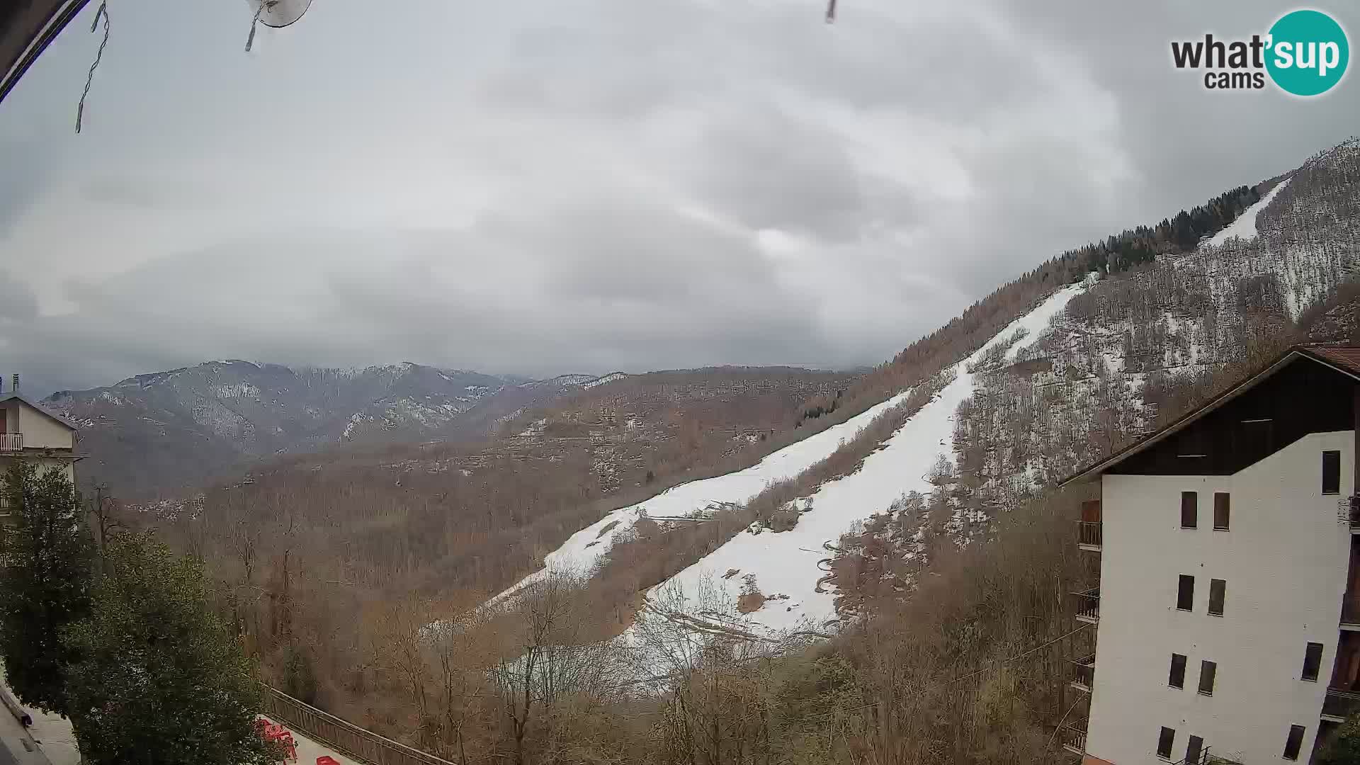 Cardini di Roburent – vista al Monte Alpet