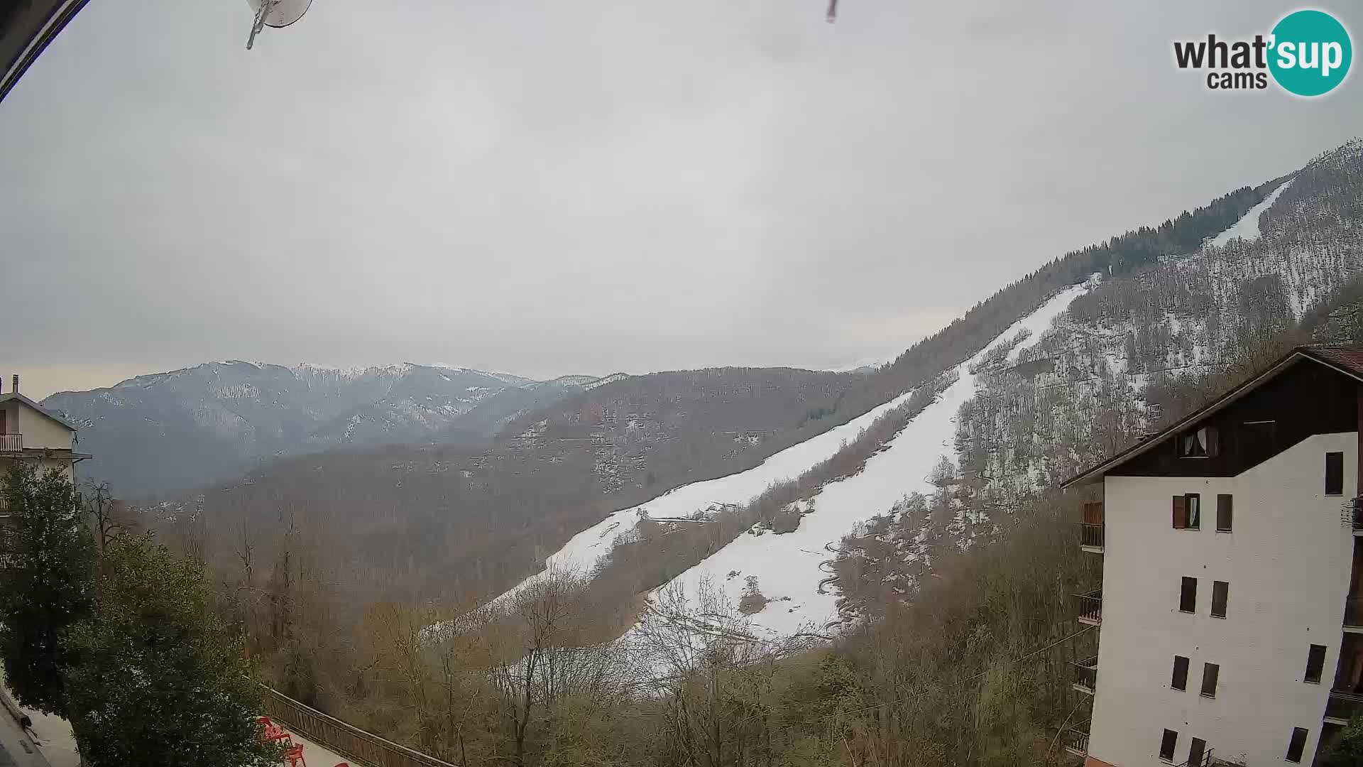 Cardini di Roburent – vista al Monte Alpet