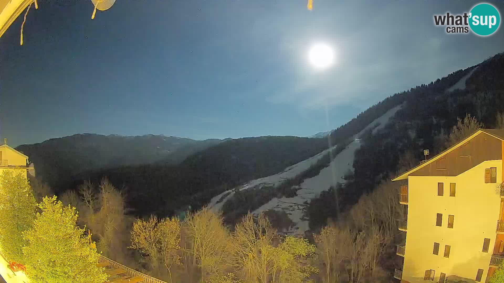 Cardini di Roburent – vista al Monte Alpet