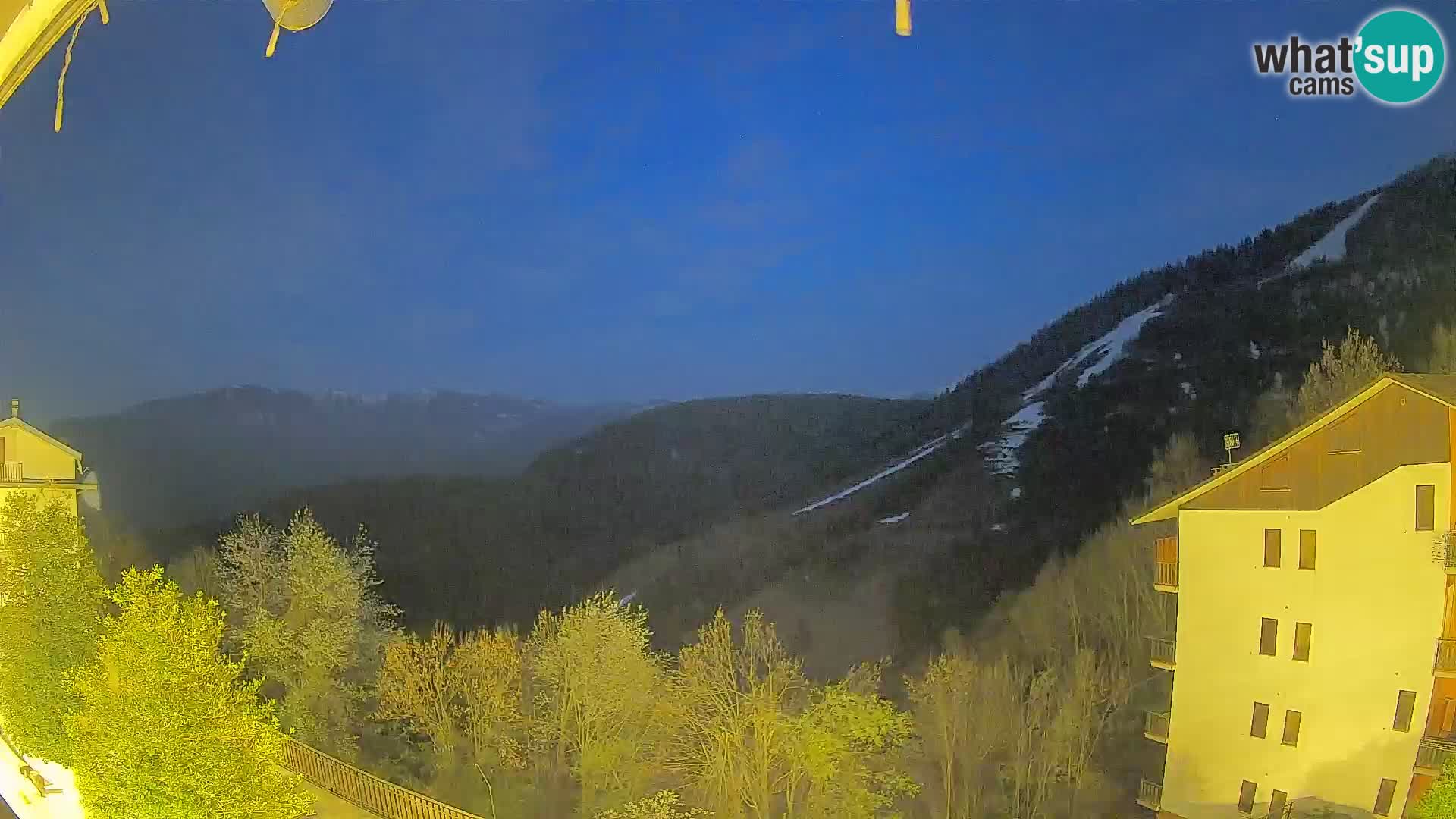 Cardini di Roburent – pogled na Monte Alpet