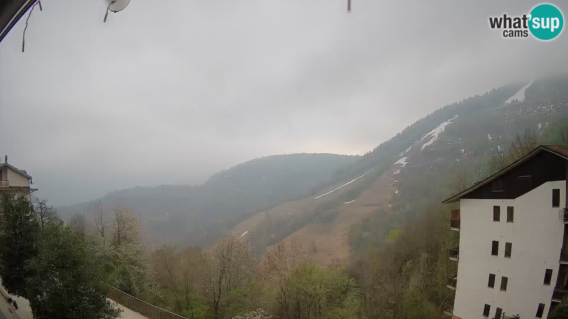 Cardini di Roburent – vista al Monte Alpet